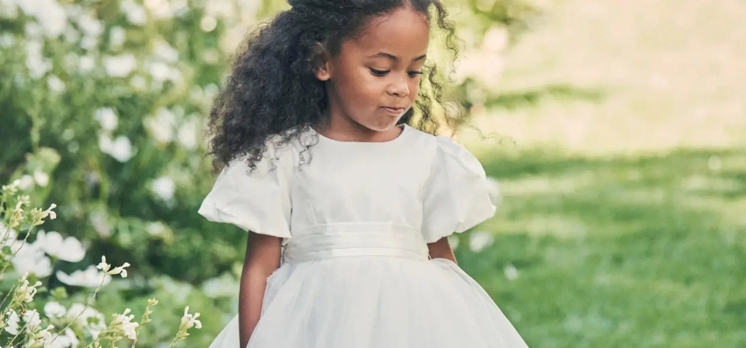 Kids' occasionwear fitting guide