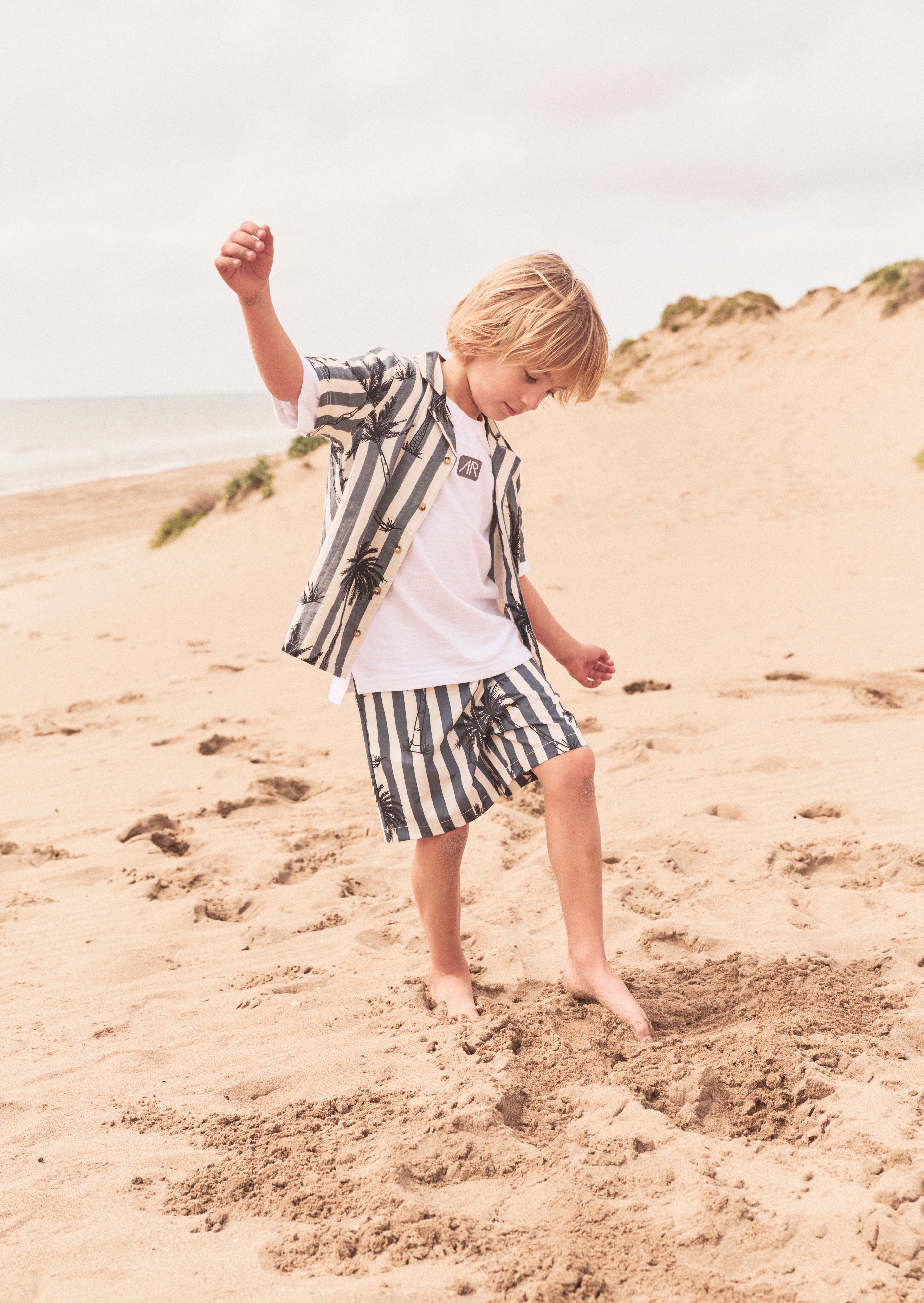 Chemise de villégiature Jamie Black à imprimé de palmiers