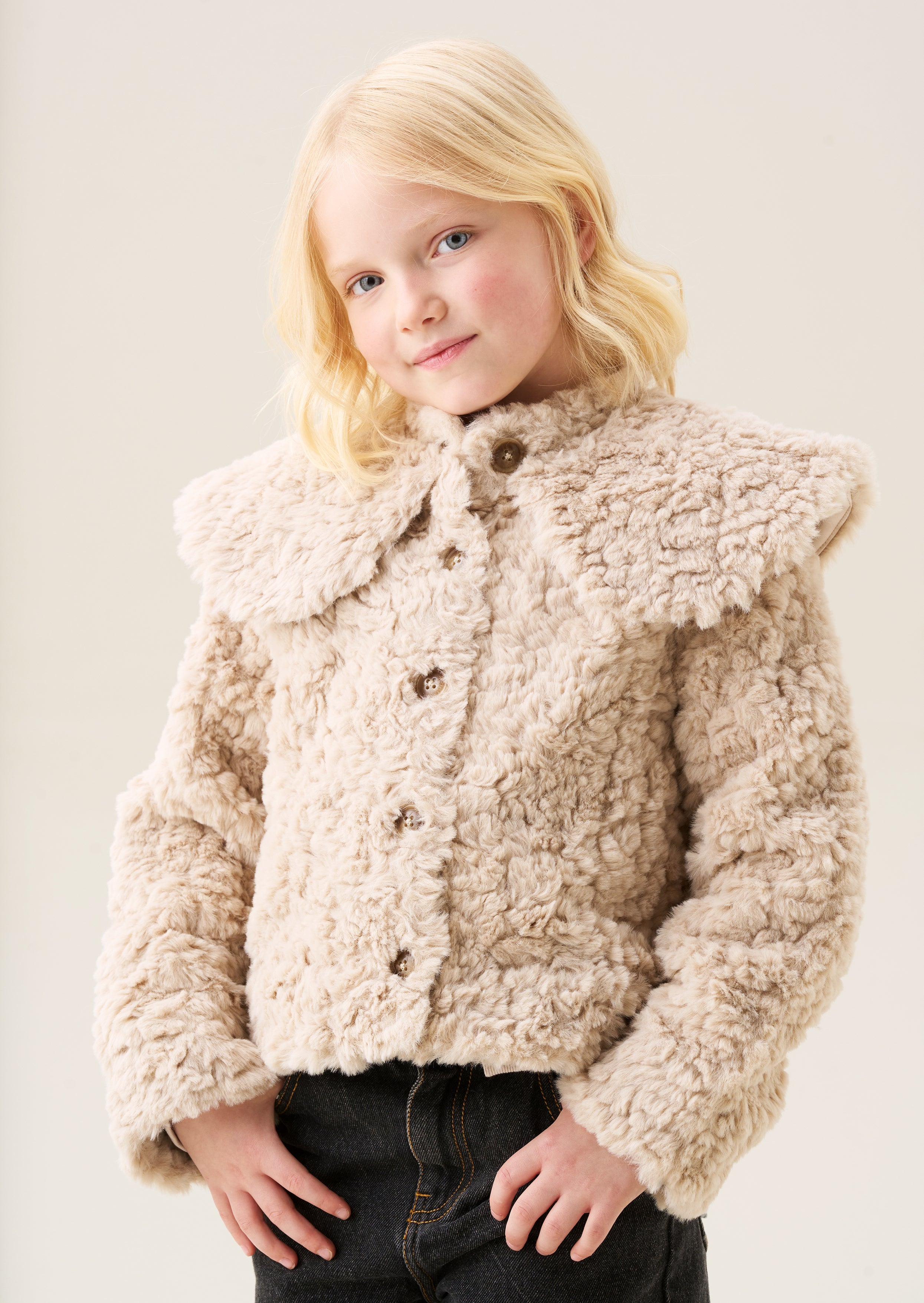 Manteau en fourrure Cecile à col cape - Taupe