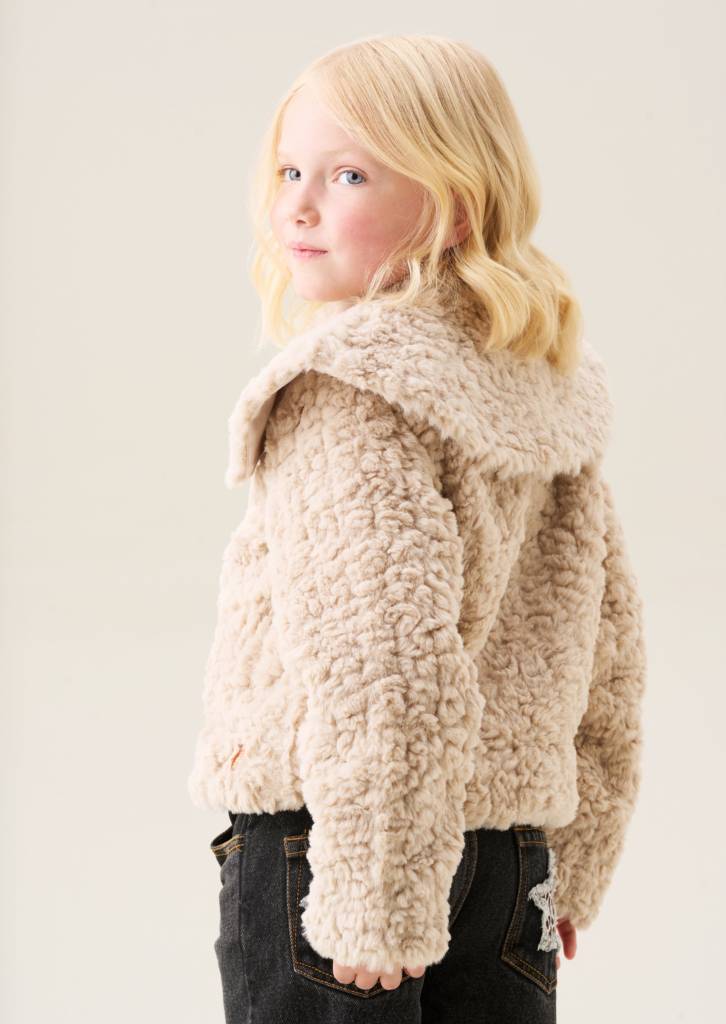 Manteau en fourrure Cecile à col cape - Taupe