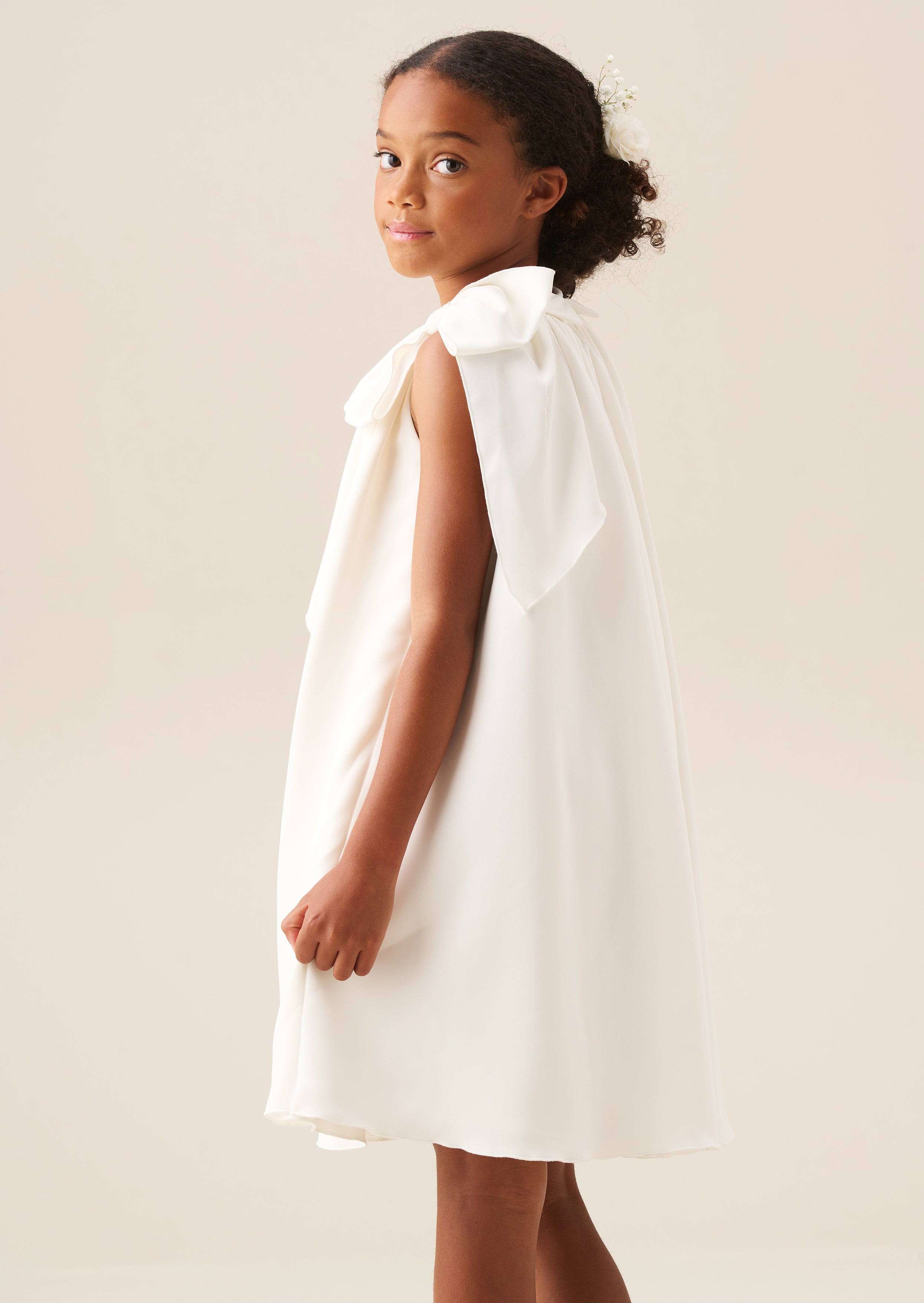 فستان أميليا وايت بفيونكة متأرجح