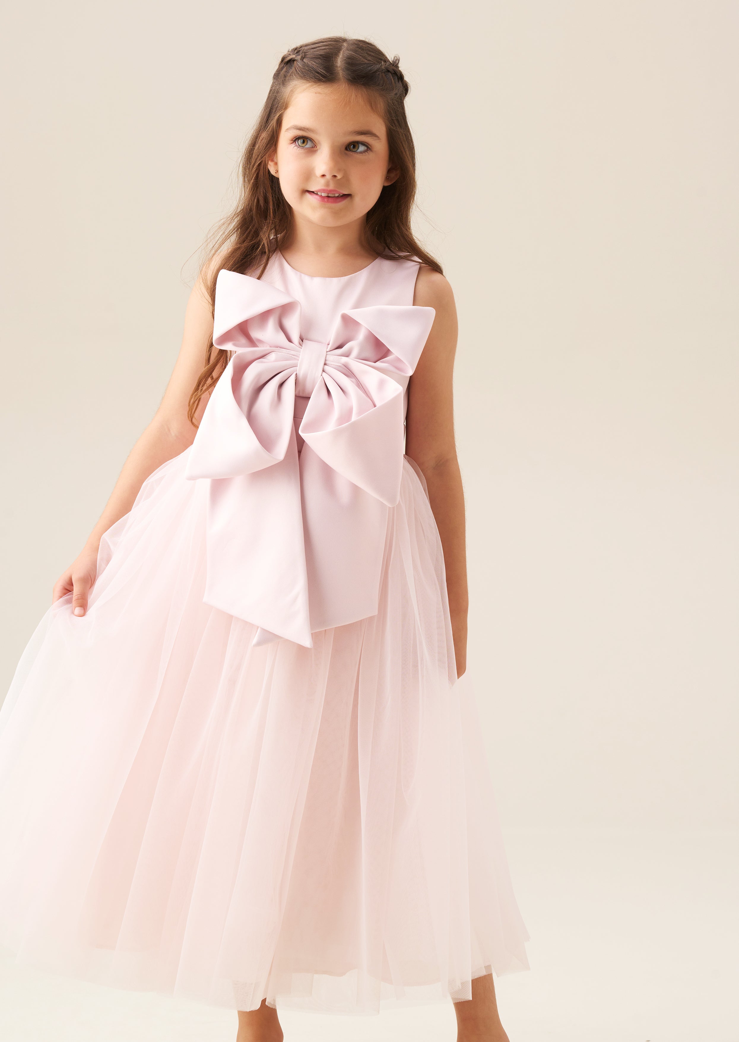 فستان إليزابيث بيان القوس