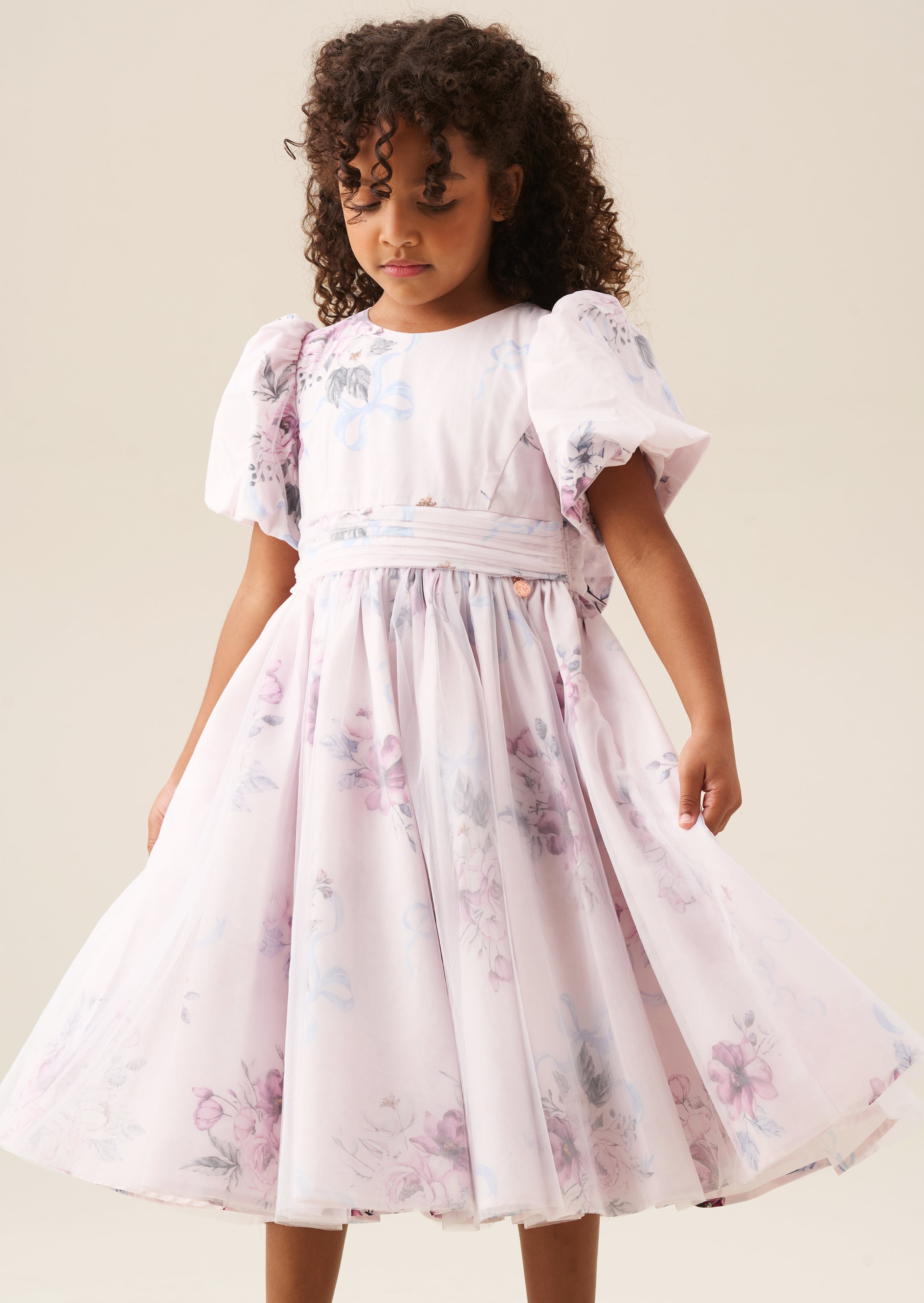 Robe à imprimé floral avec surcouche en tulle rose
