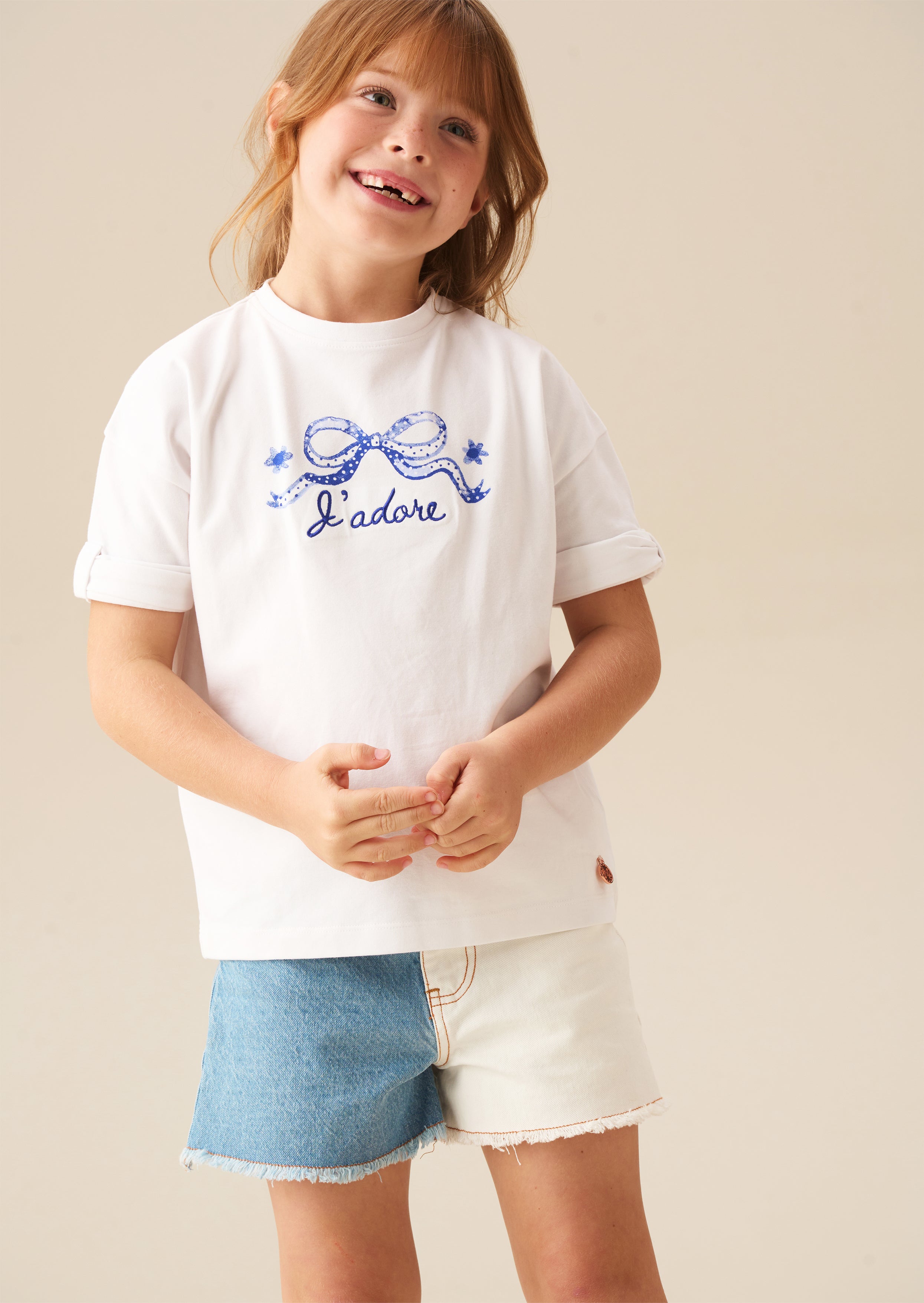 Camiseta con Estampado Floral de Ubicación Joanie