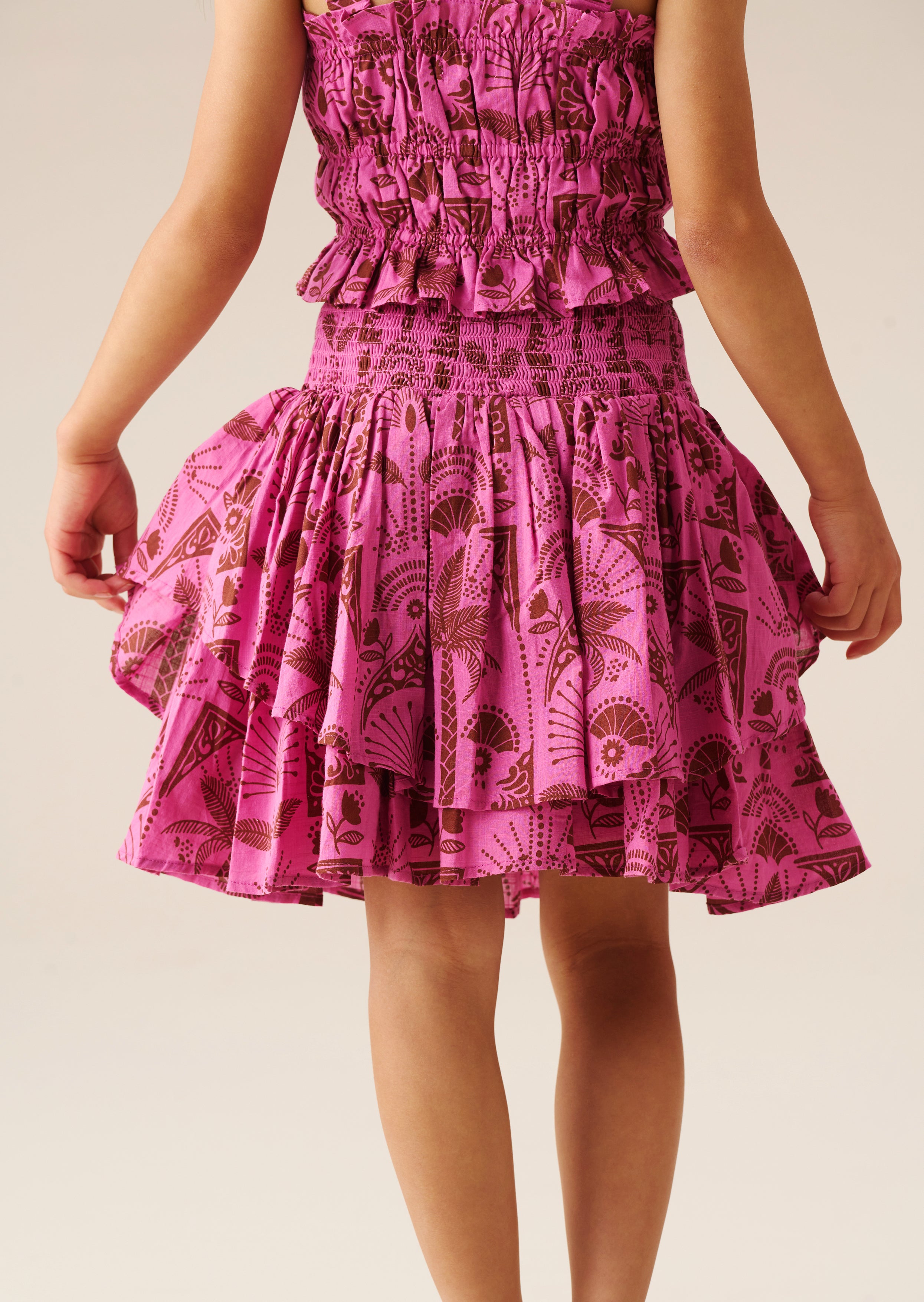 تنورة ميني بخصر مشدود بطبعة راحة اليد من إزي