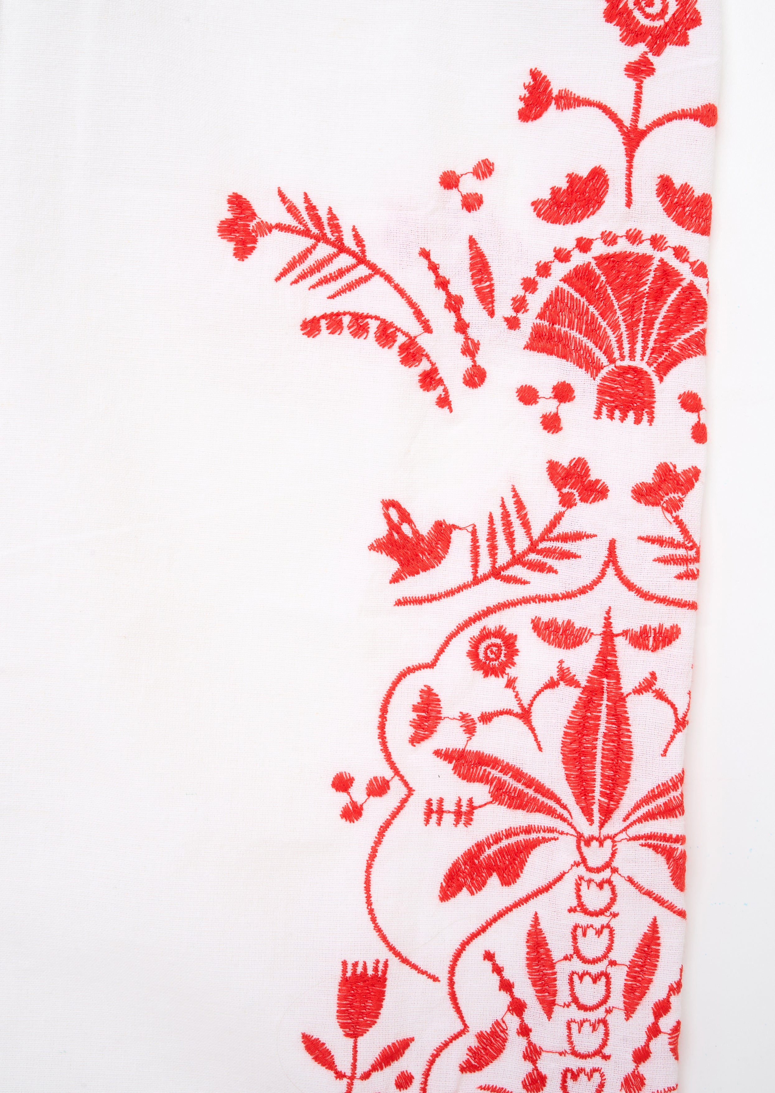 بنطلون بيبا المطرز بحزام عند الخصر