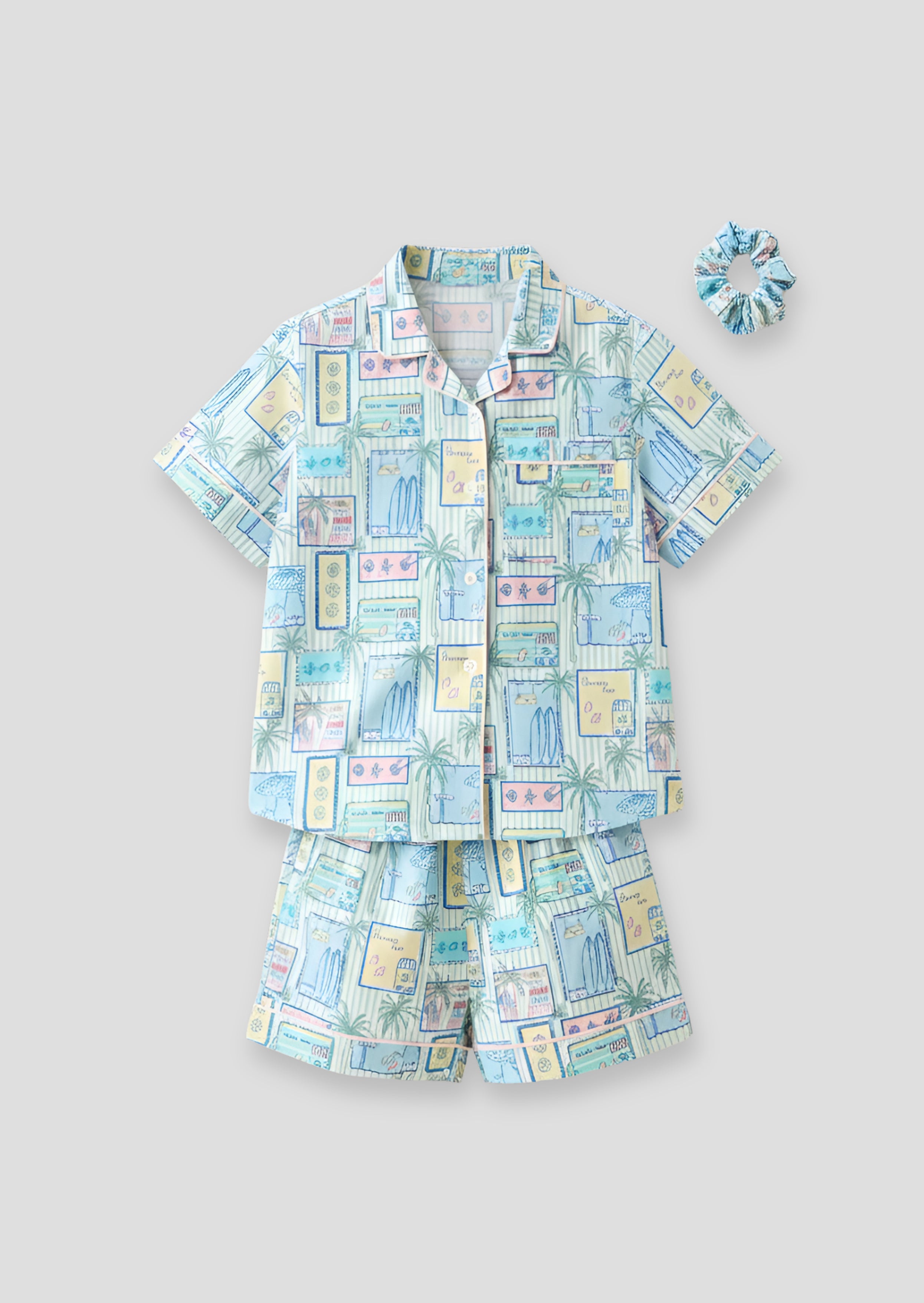 قميص وبنطلون نوم قصير بطبعة بطاقات بريدية متعددة بترا