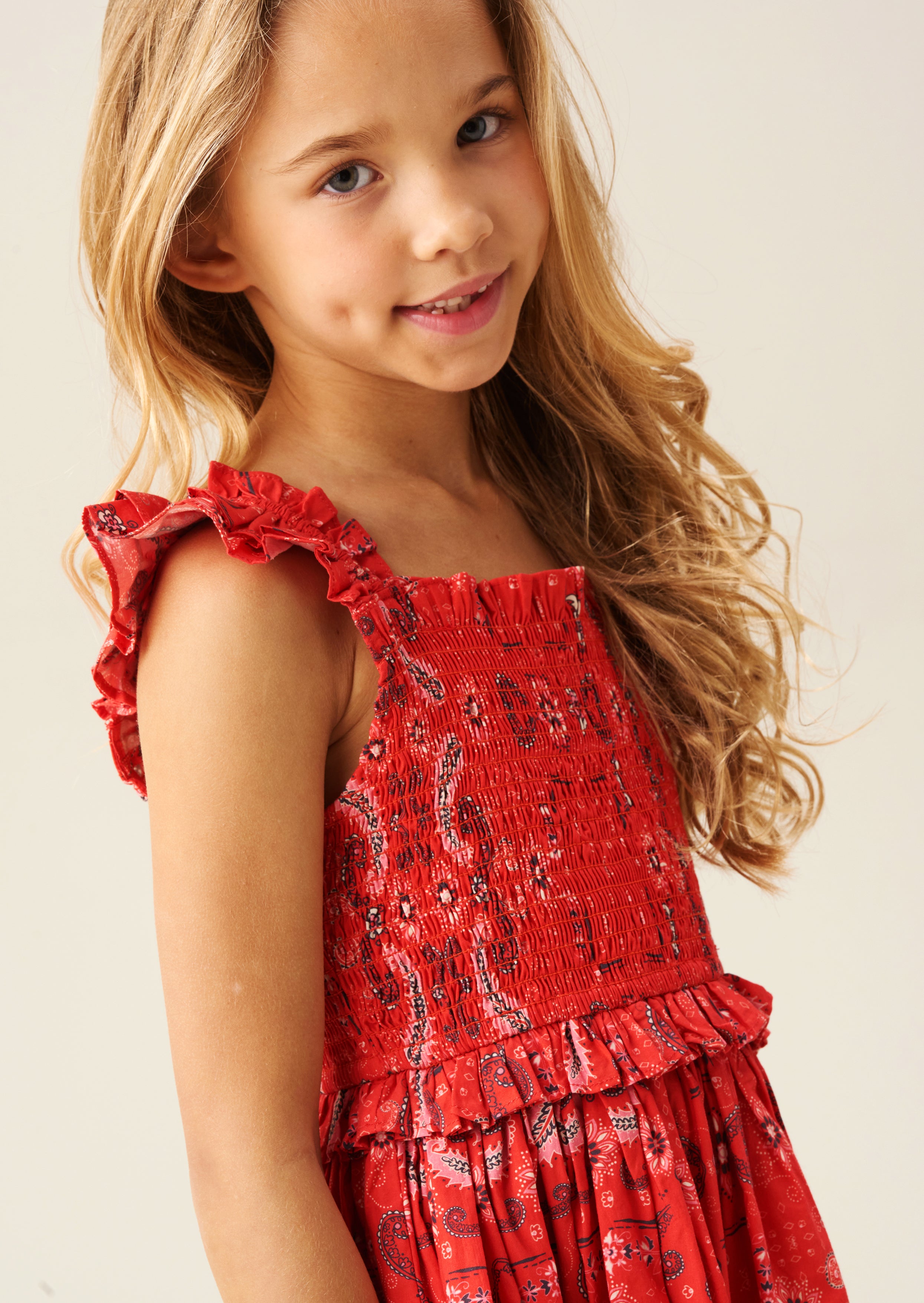 Sukienka Ava z falbaną i wzorem bandany