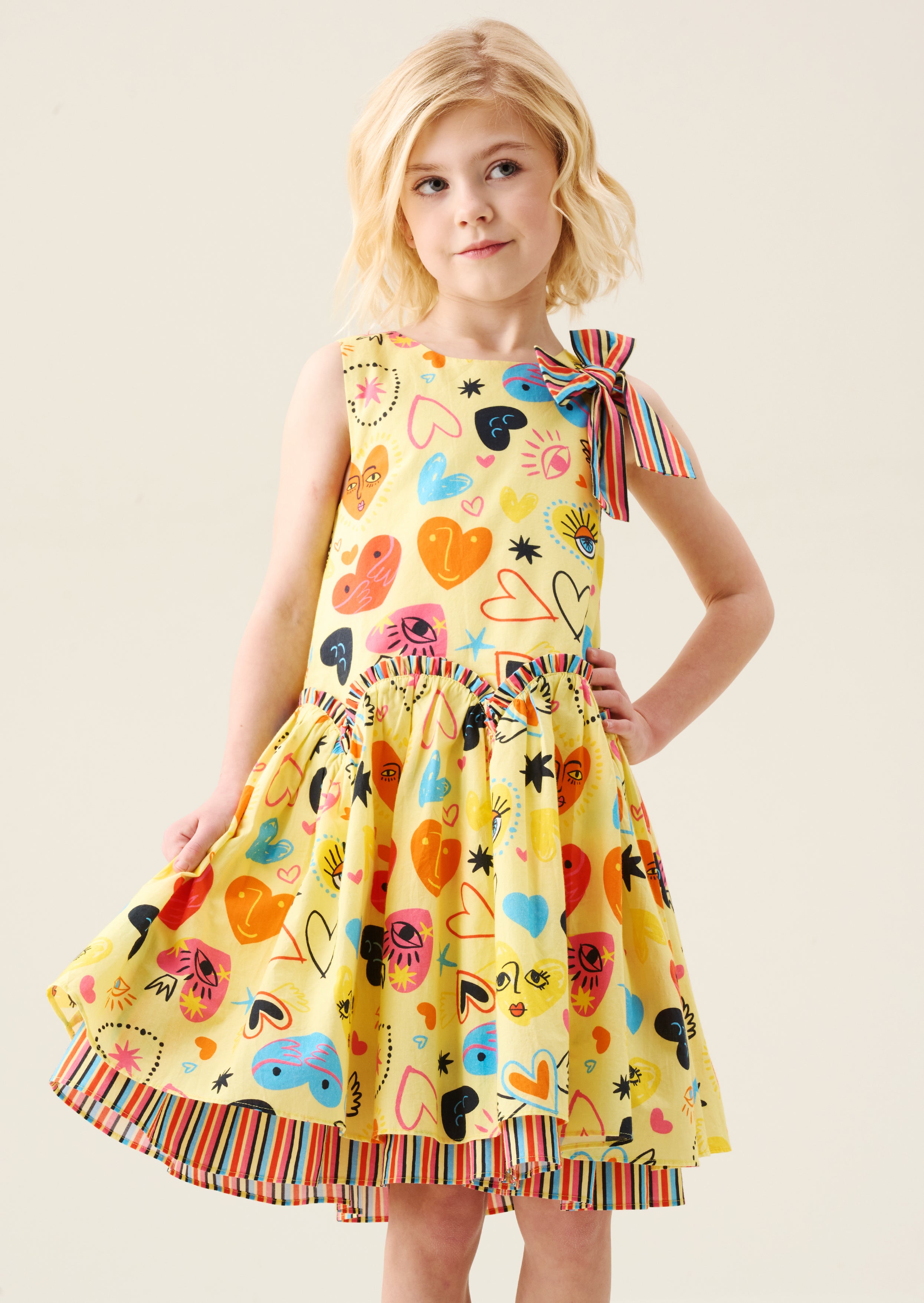 فستان كوين بنقشة القلب