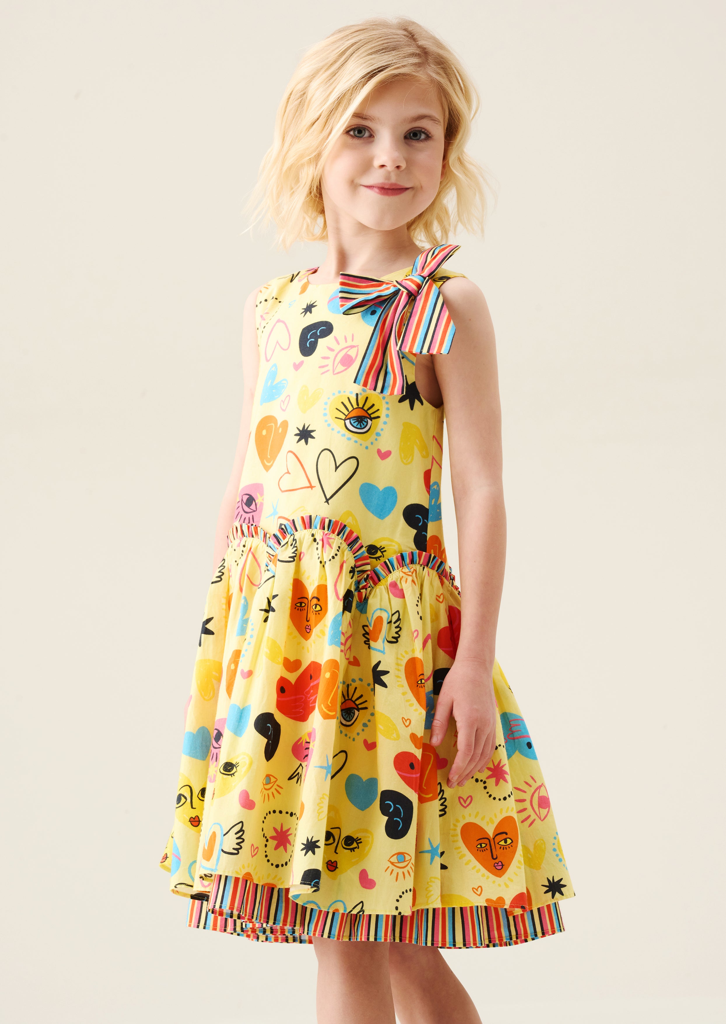 فستان كوين بنقشة القلب