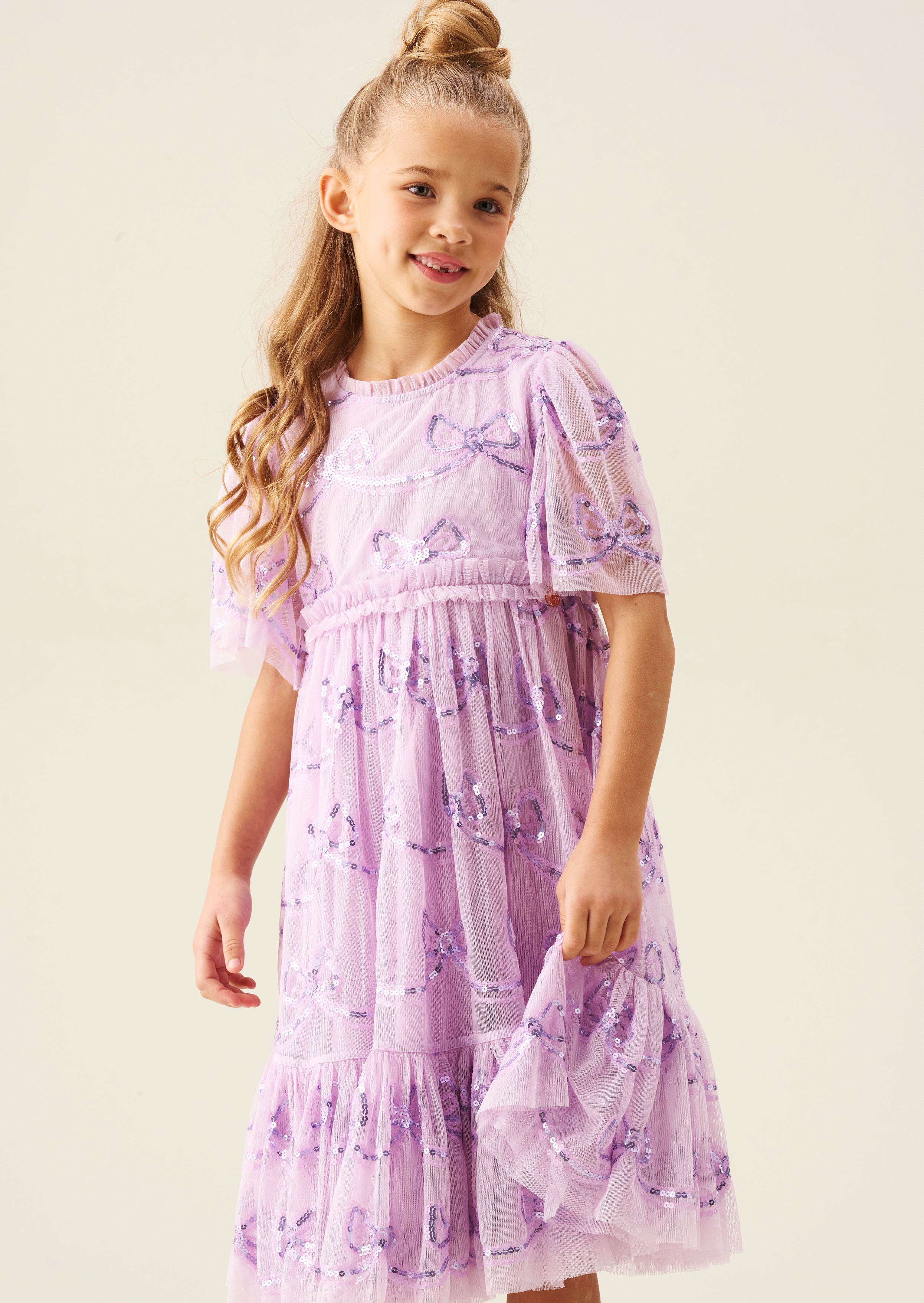 Vestido de Malla con Lentejuelas y Lazo Púrpura Delta