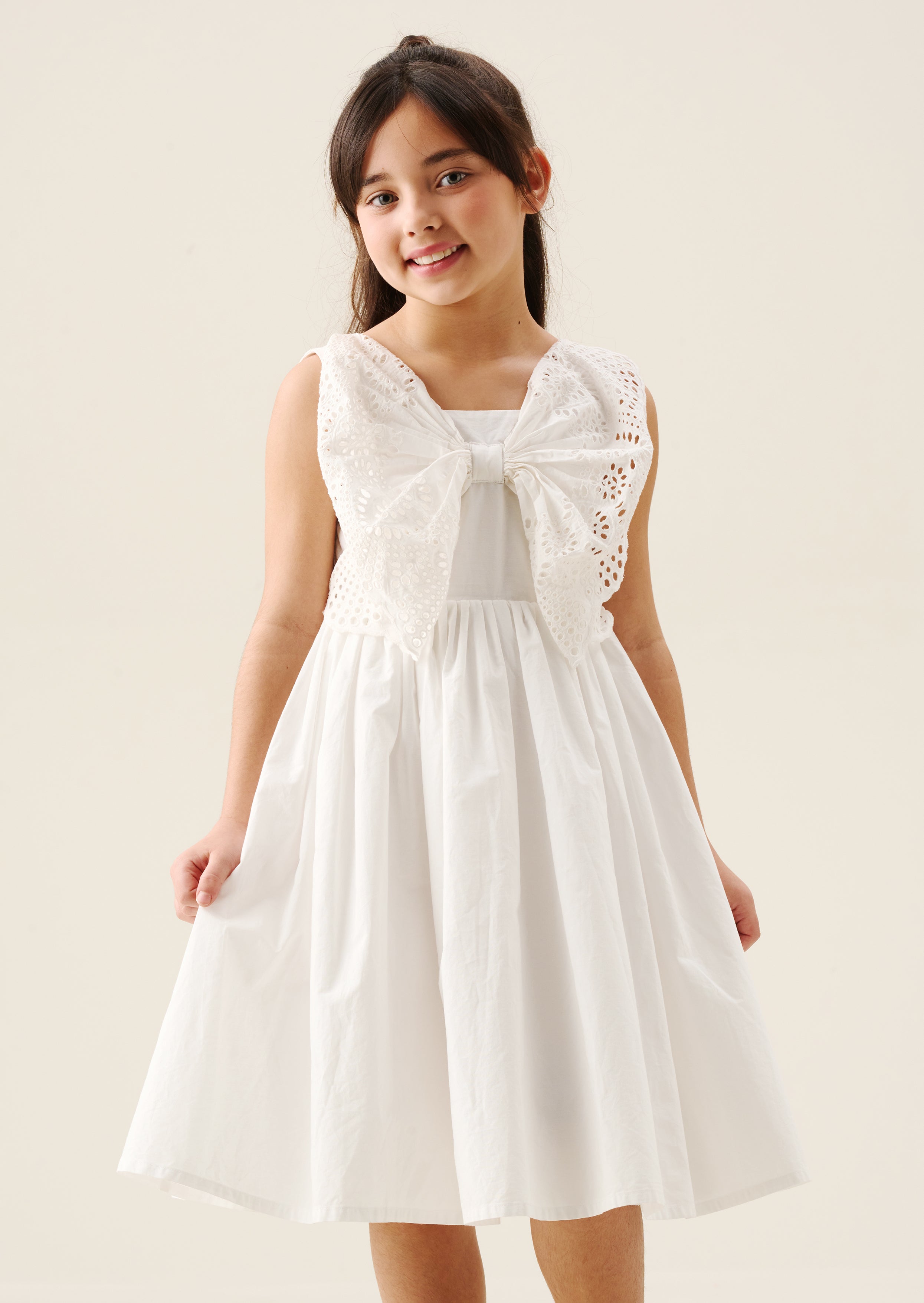 Natalia Baumwollkleid mit Stickerei und Schleife