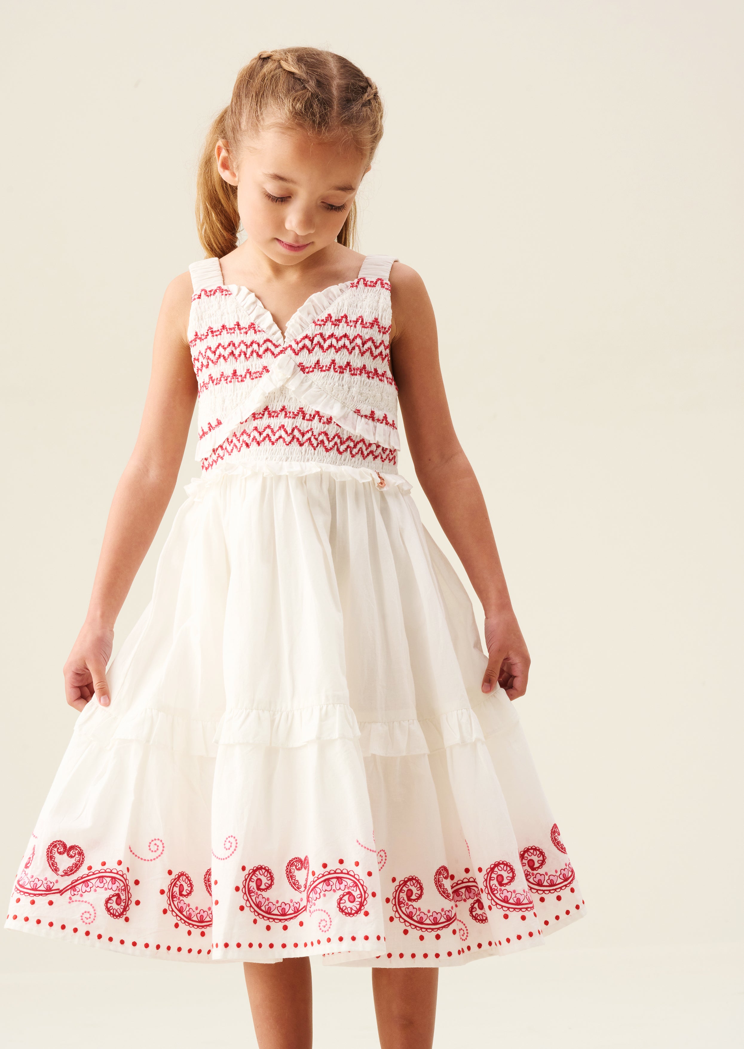 Vestido Everlyn con Volantes Bordados