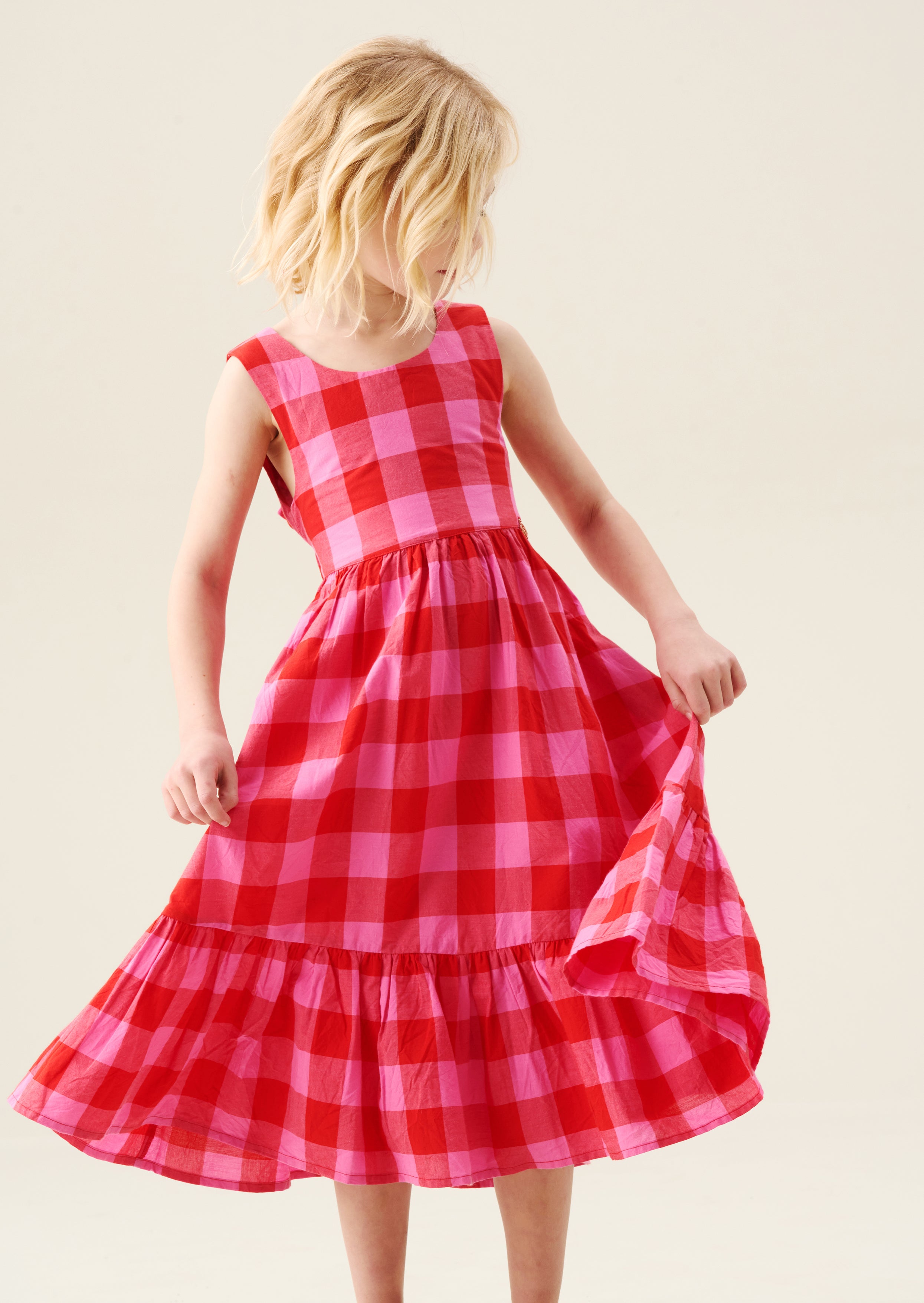 فستان بيلا الوردي بنقشة مربعات