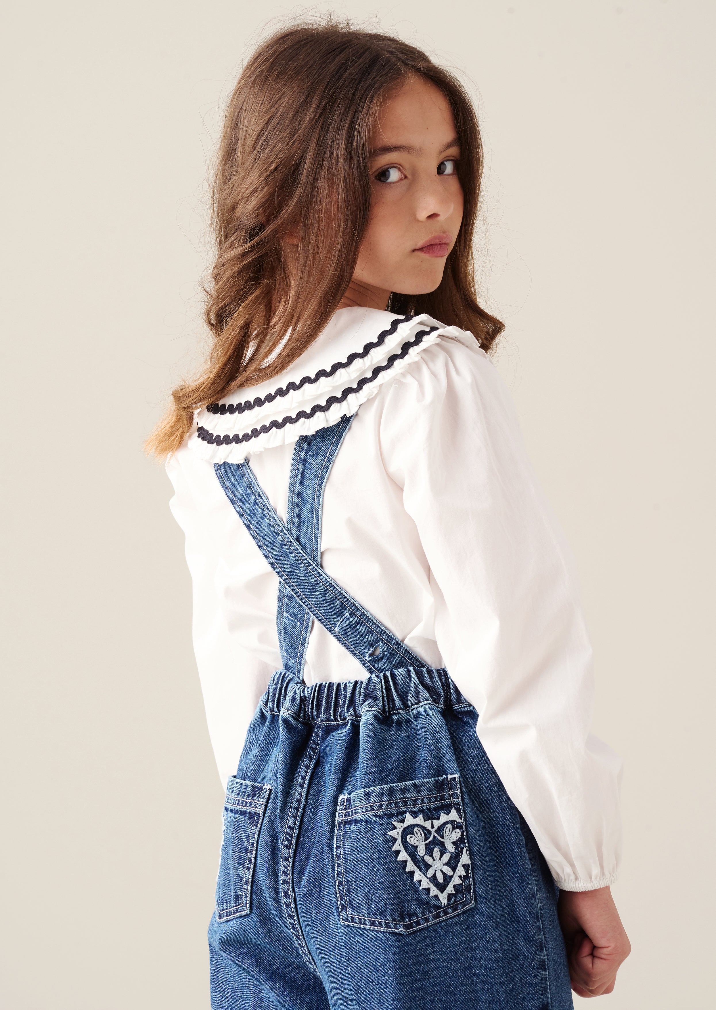 Josie Jeans bestickter Latzhose
