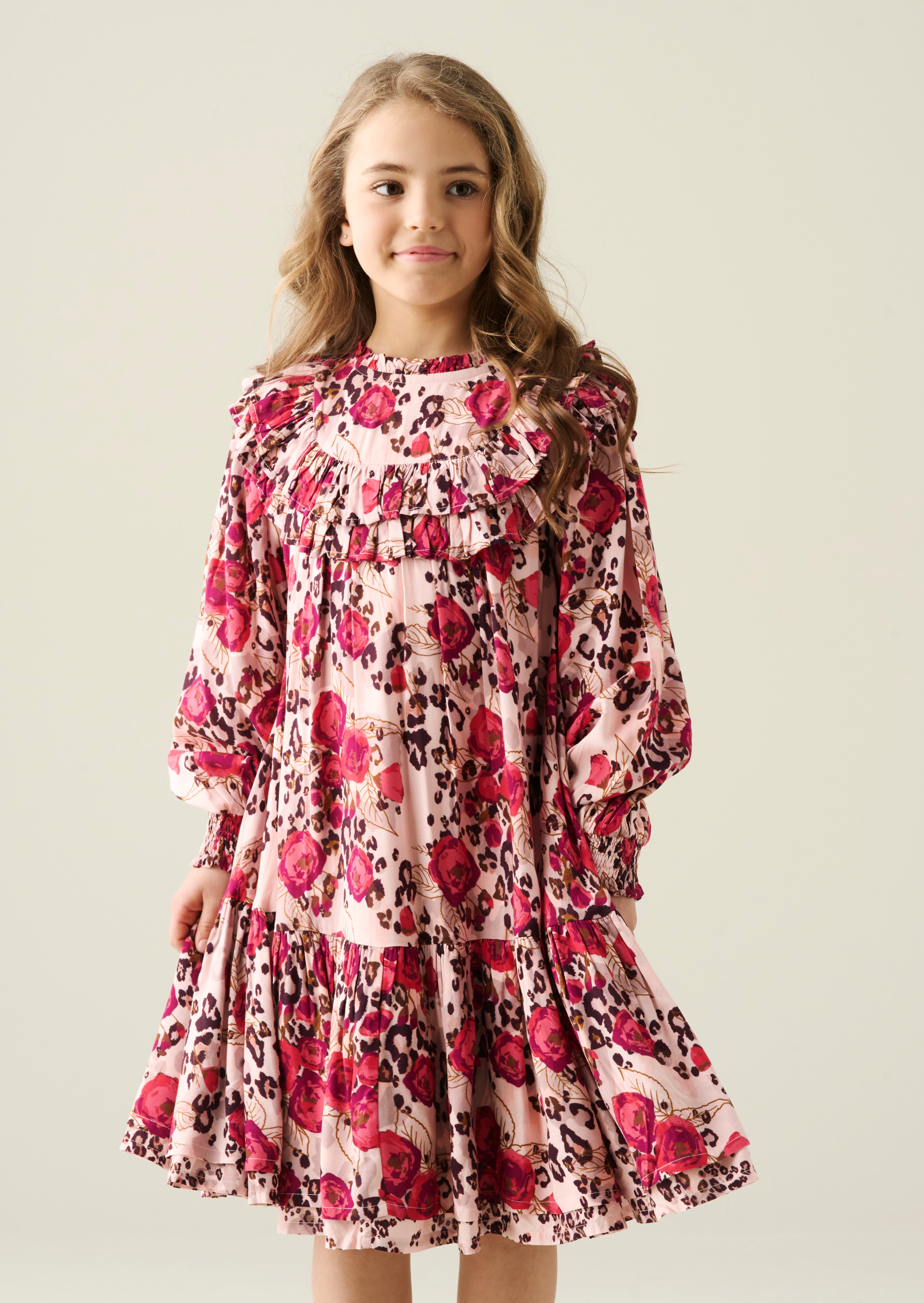 Vestido Lyra con estampado de rosas y animales