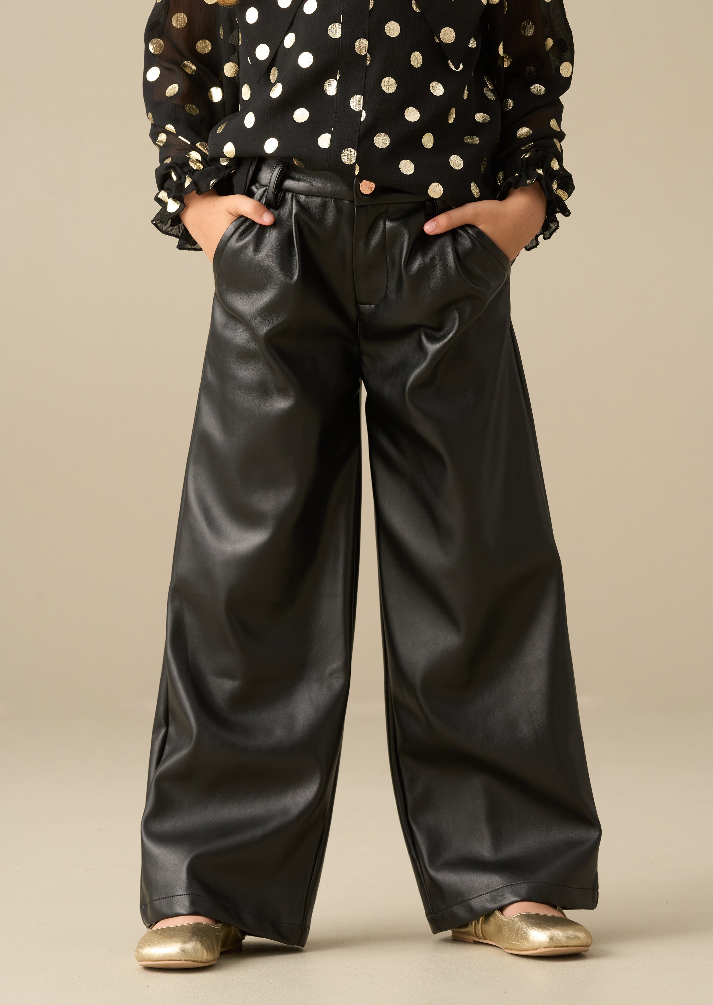 Pantalones Leonie de pierna ancha de cuero sintético