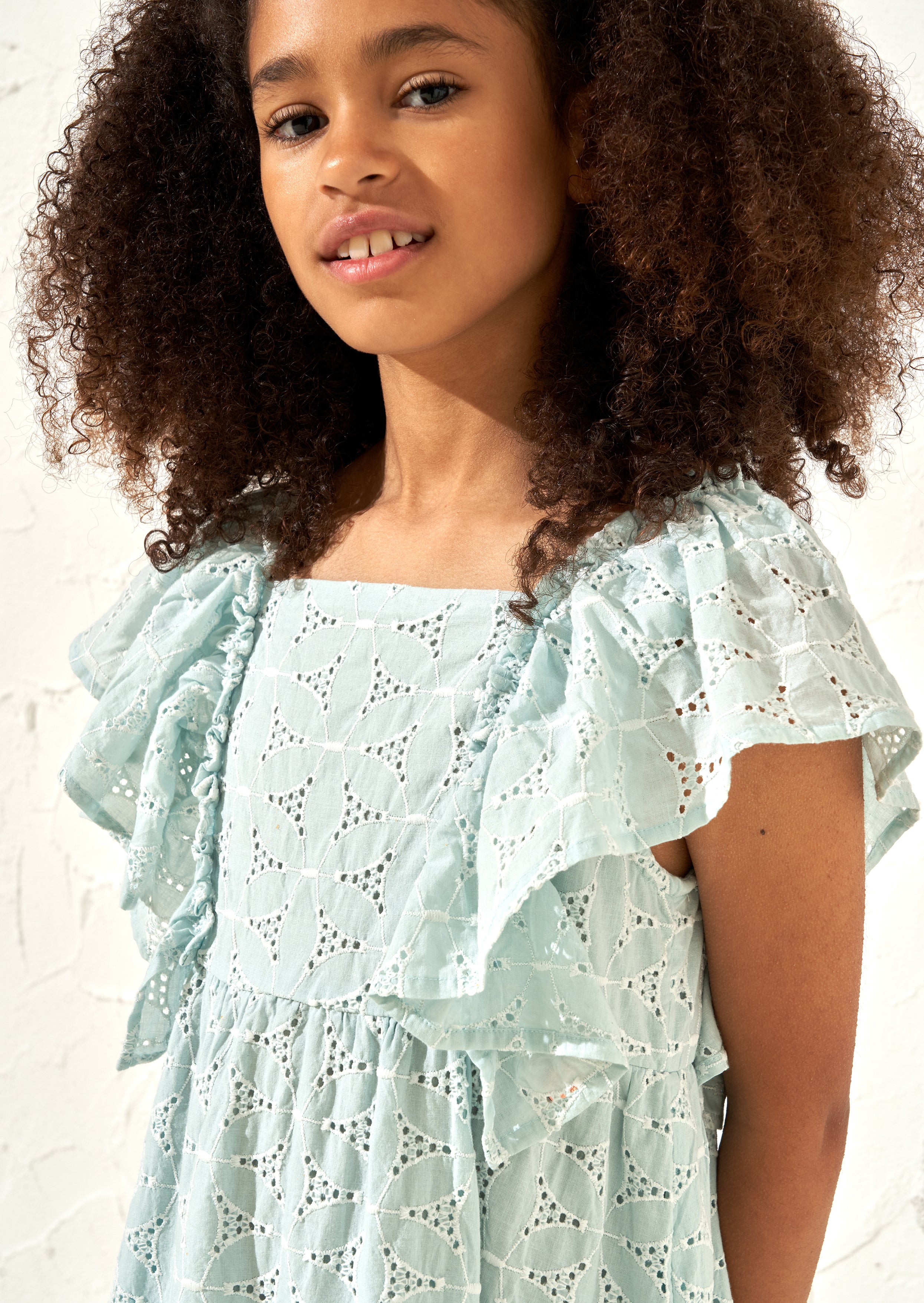 Sukienka Sara Mint z haftem Broderie
