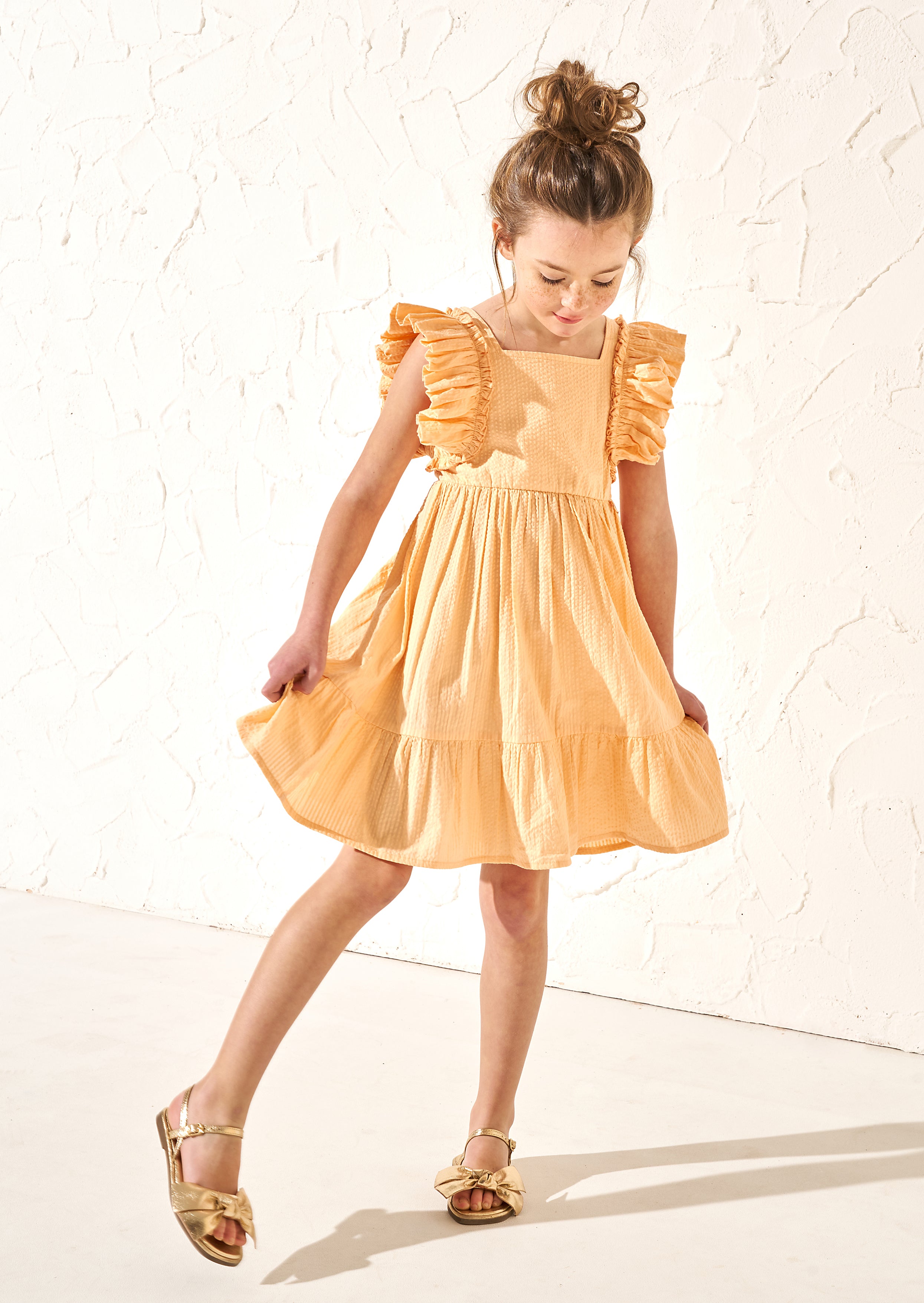 Simone Orange strukturiertes Kleid mit Rüschen