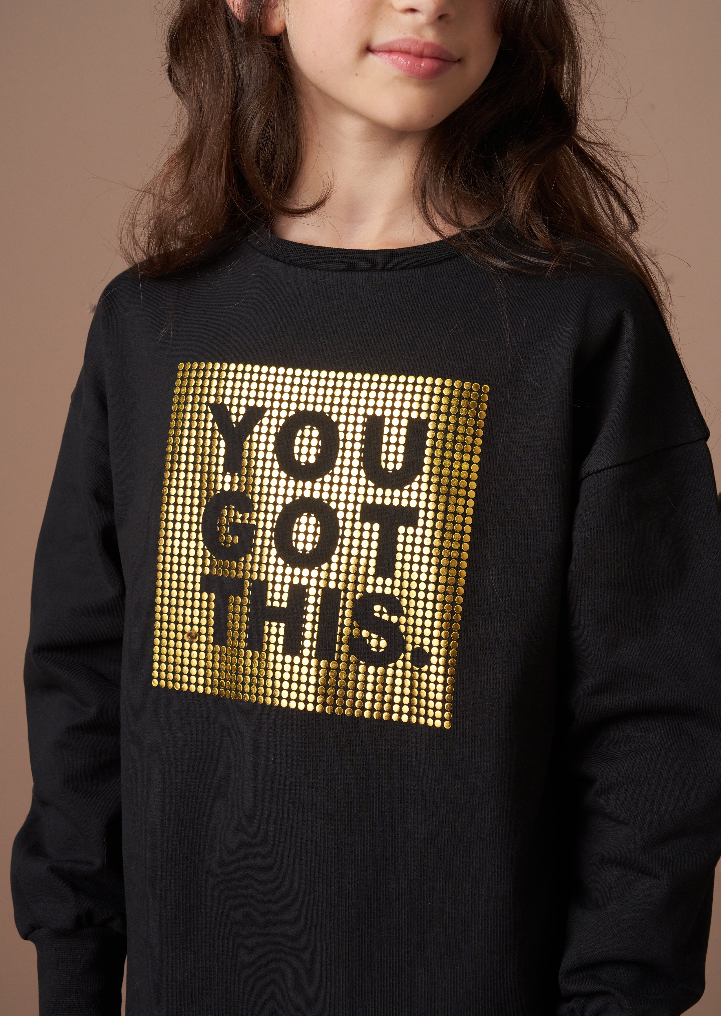 Lori Black Lang geschnittenes Sweatshirt
