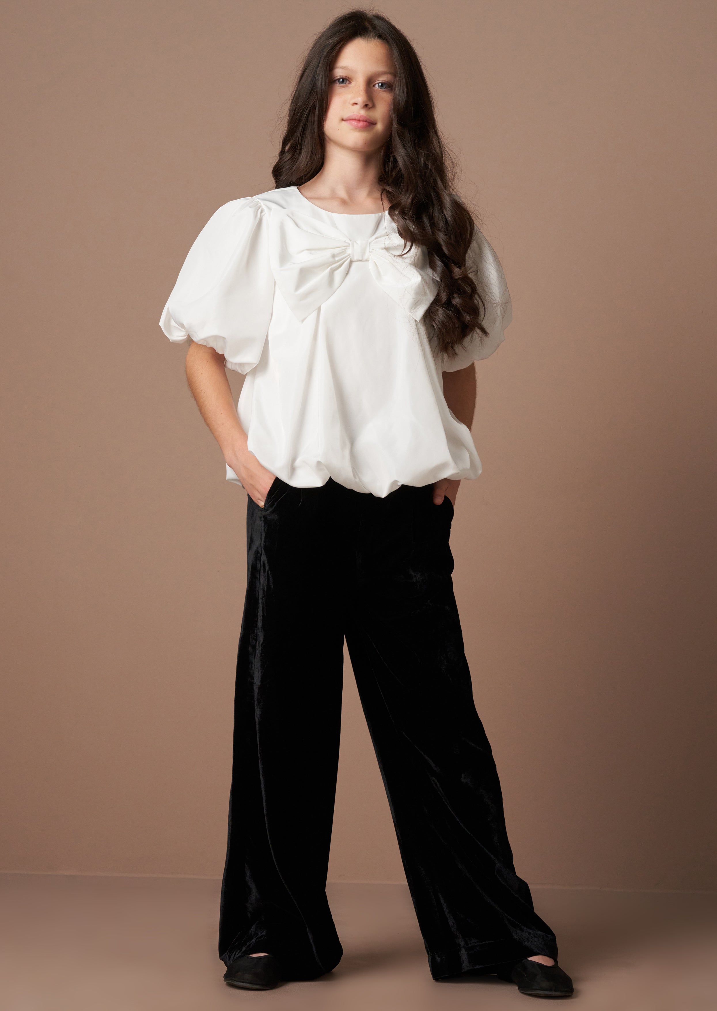 Nadia Elfenbein Blasen-Saum Schleifen-Top