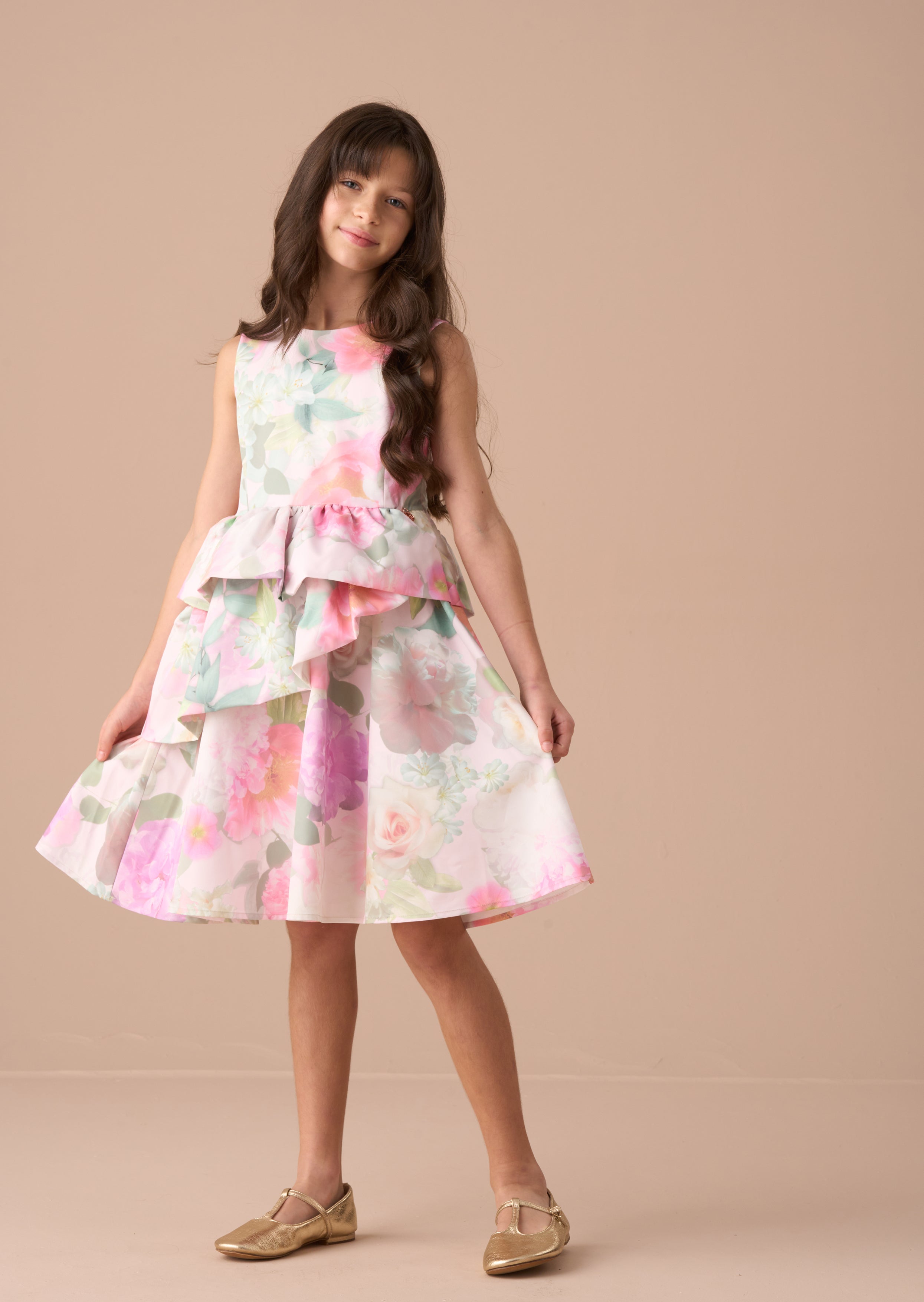Vestido estampado de volantes en capas Lilah rosa