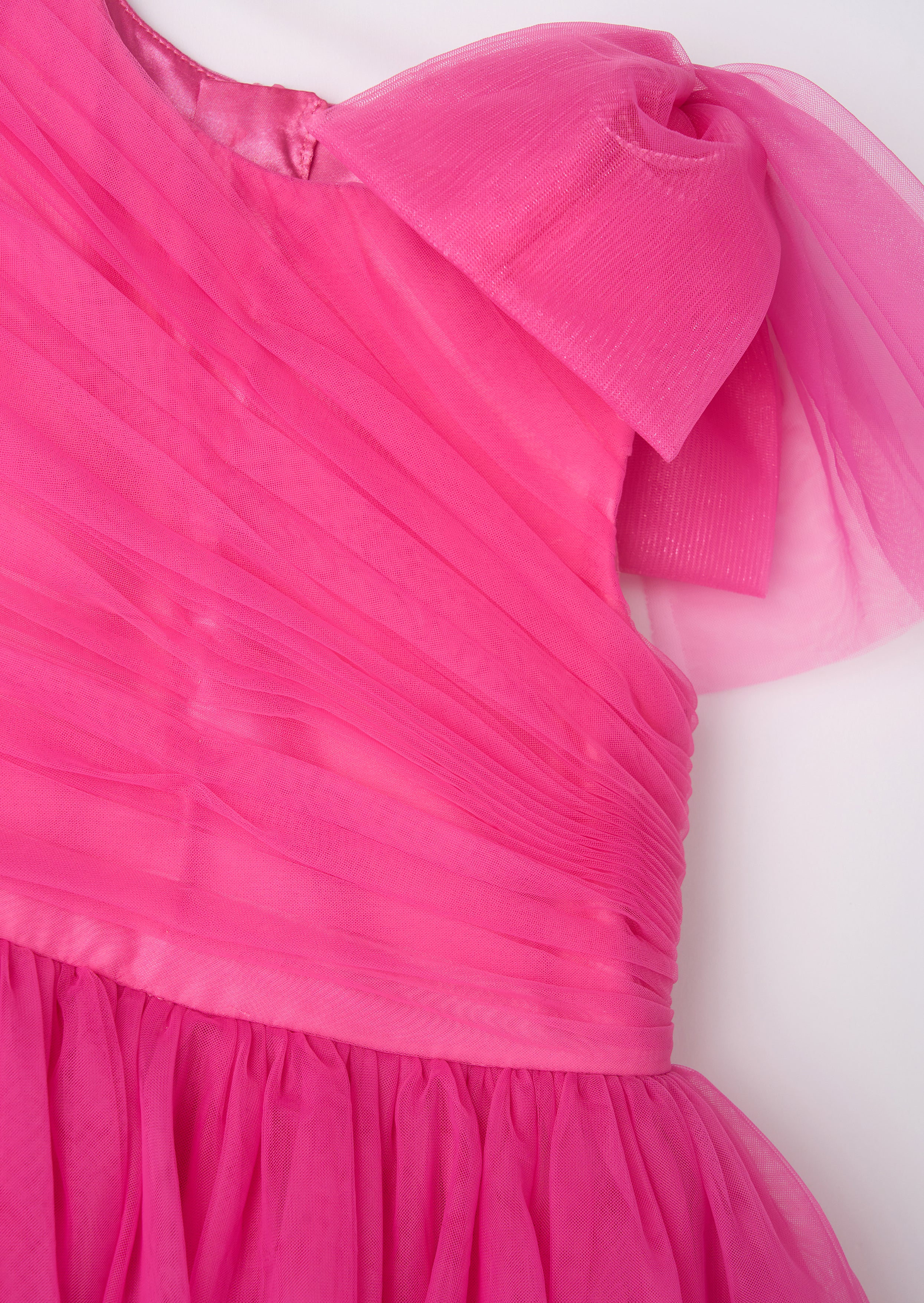 Vestido de malla con volantes y lazo rosa Sienna