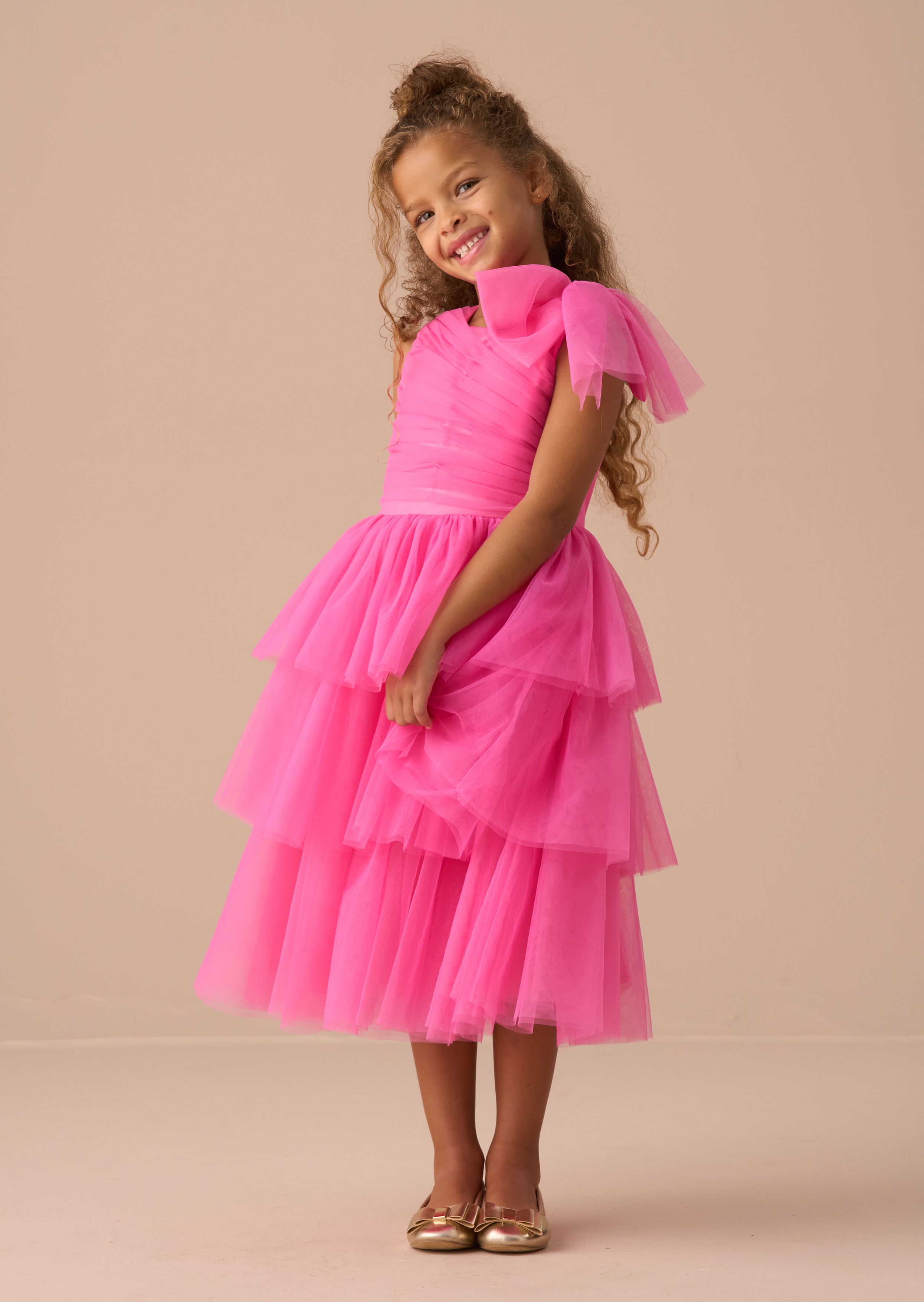 Vestido de malla con volantes y lazo rosa Sienna