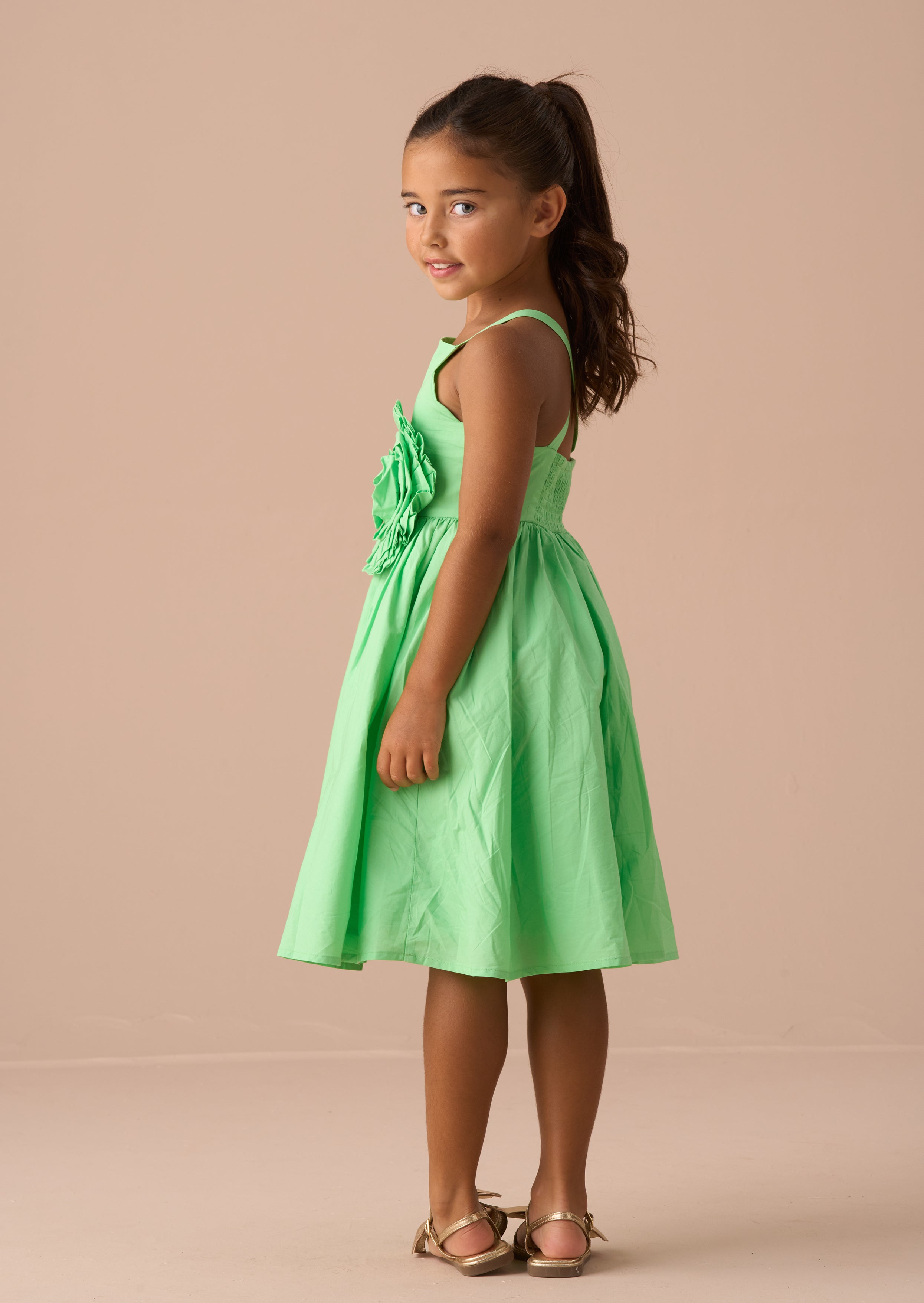 Alegra grünes Corsage-Skallop-Kleid