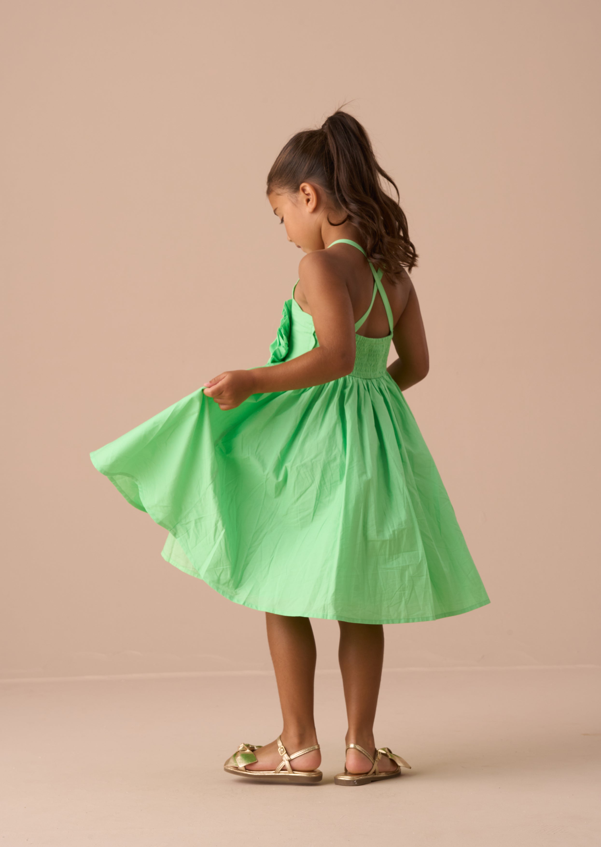 Alegra grünes Corsage-Skallop-Kleid