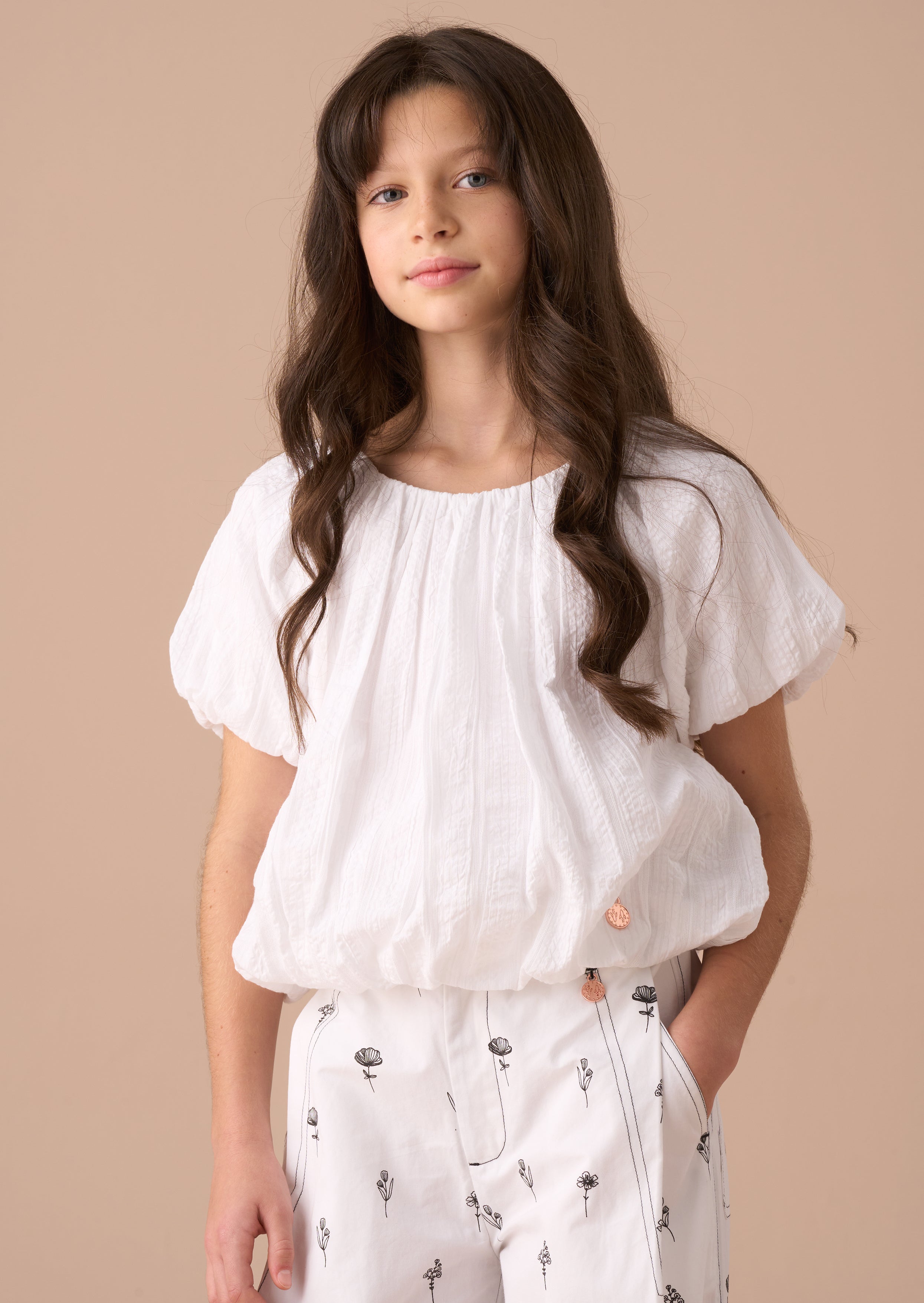 Top Michela blanco con dobladillo burbuja
