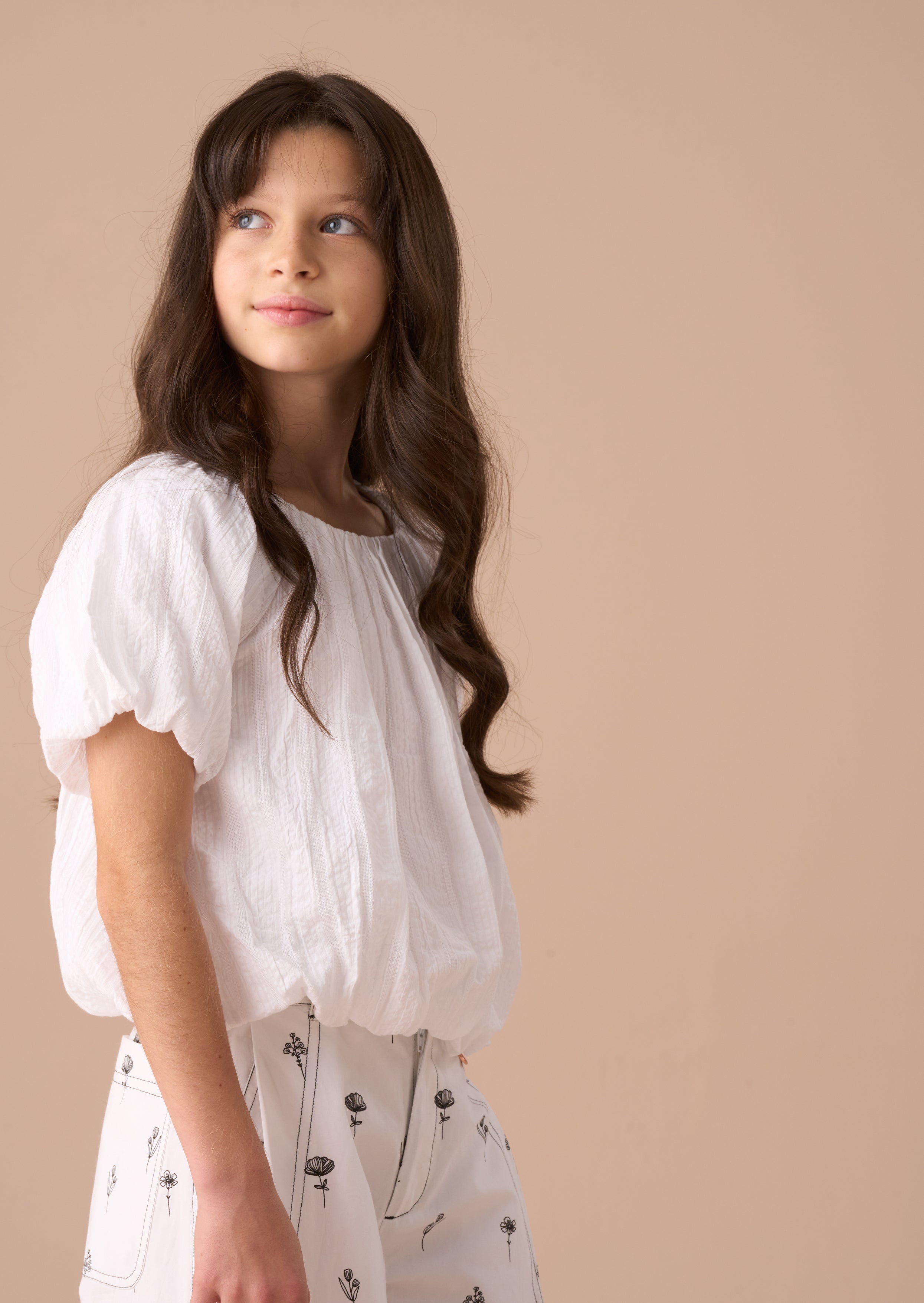 Top Michela blanco con dobladillo burbuja