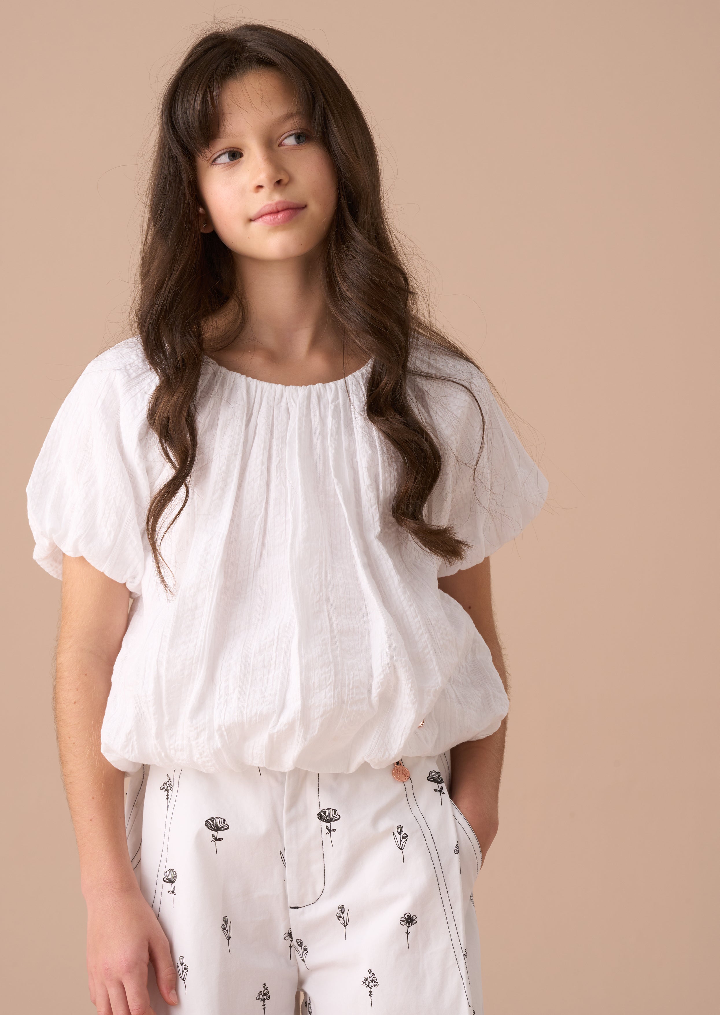 Top Michela blanco con dobladillo burbuja