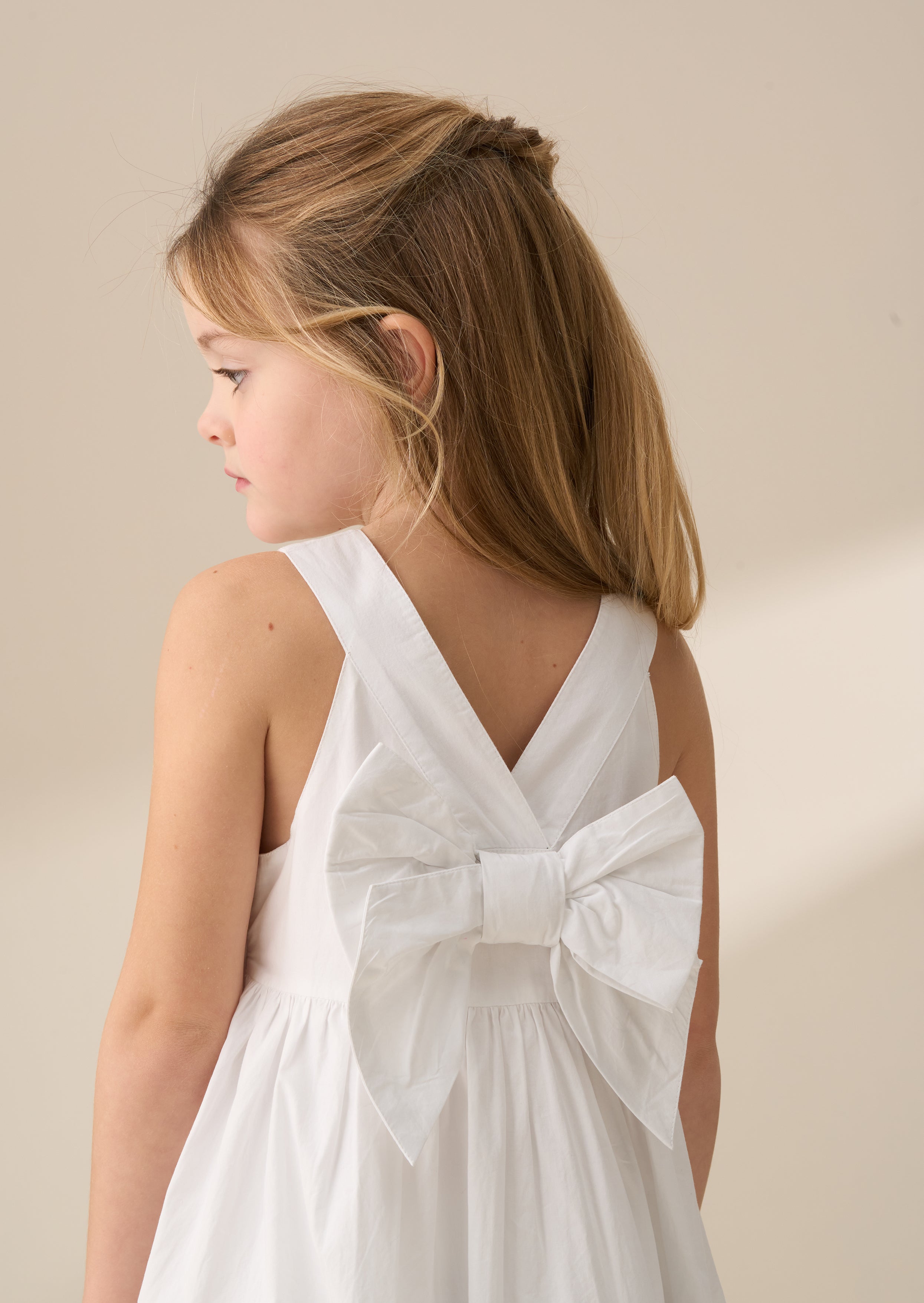 Sukienka Demi White Tiered Bow Back