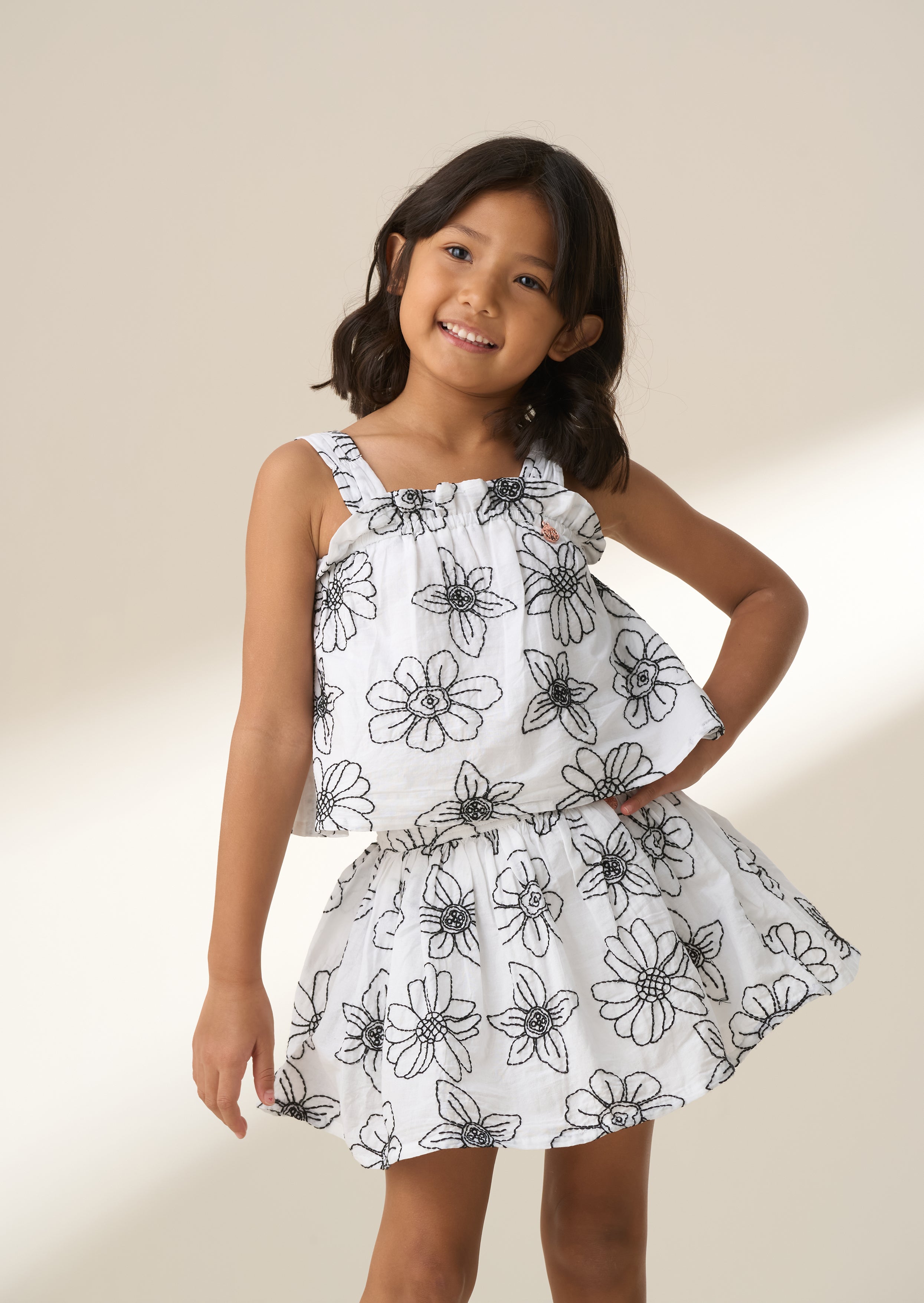 Top Maya White Embroidered Woven