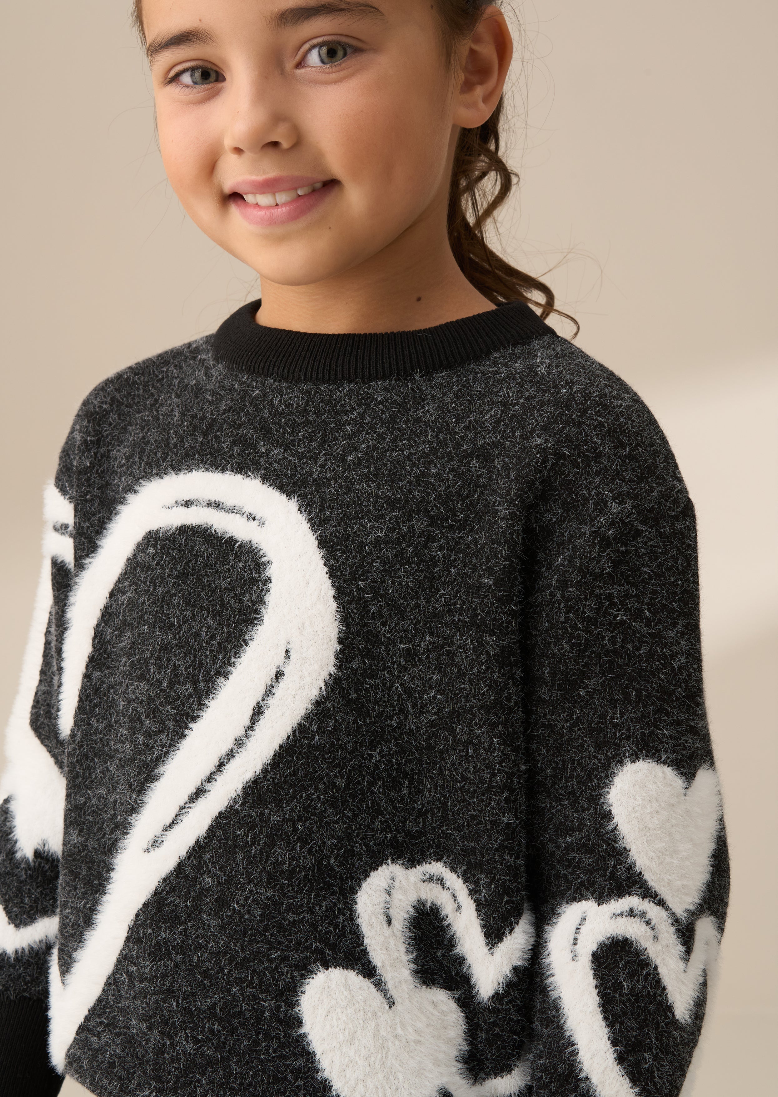 Pull Zara noir à cœur