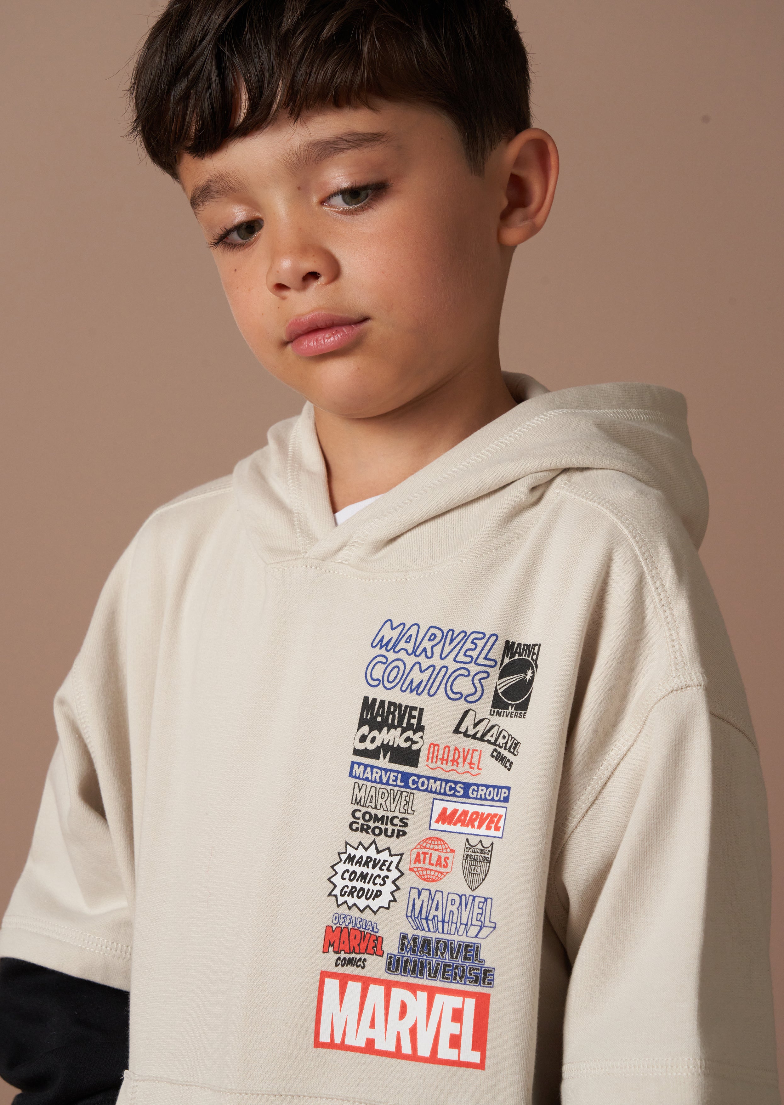 Marvel Stone Kapuzenpullover mit doppellagigem Effekt