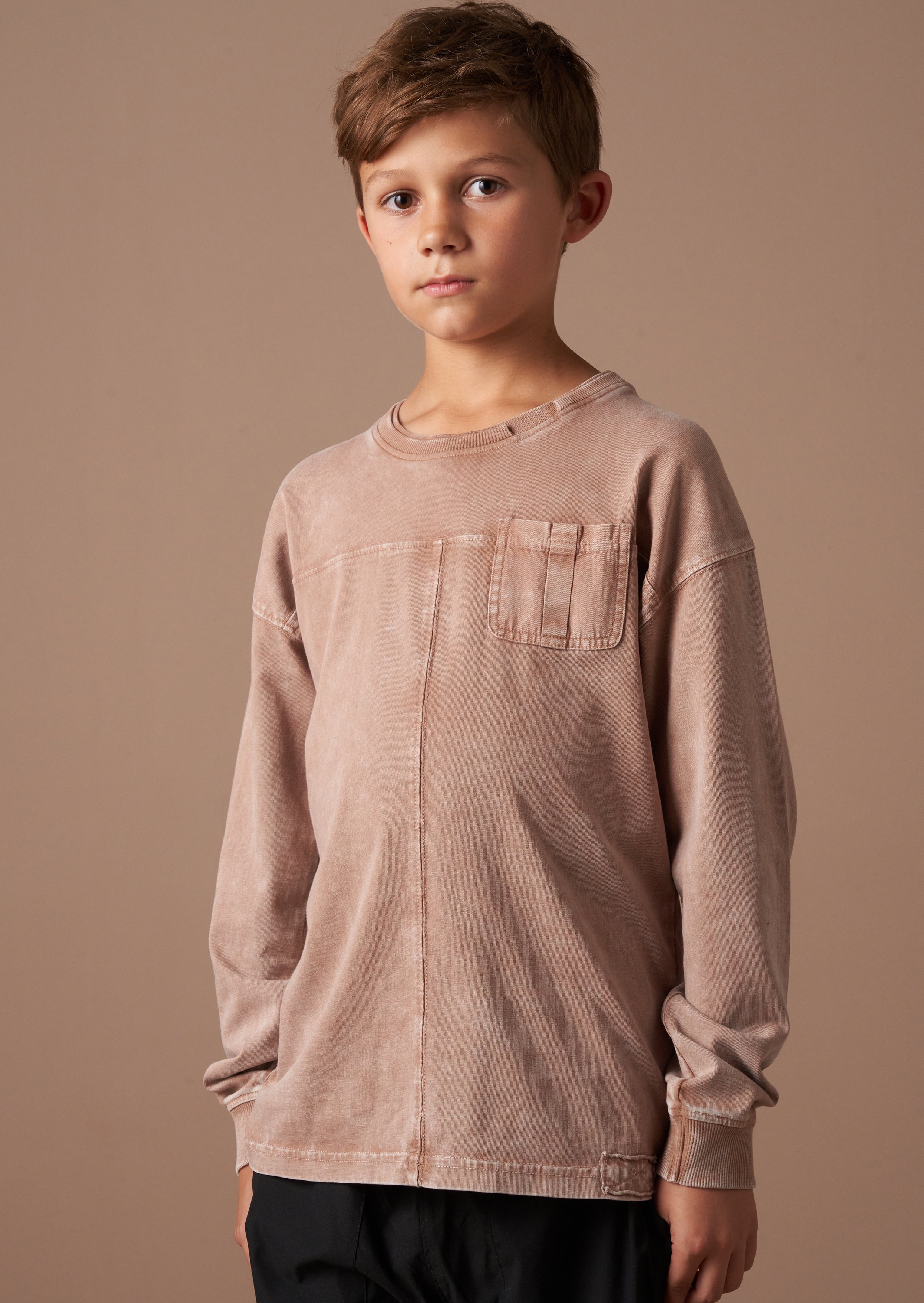 Evan Taupe Langarm gewaschenes T-Shirt