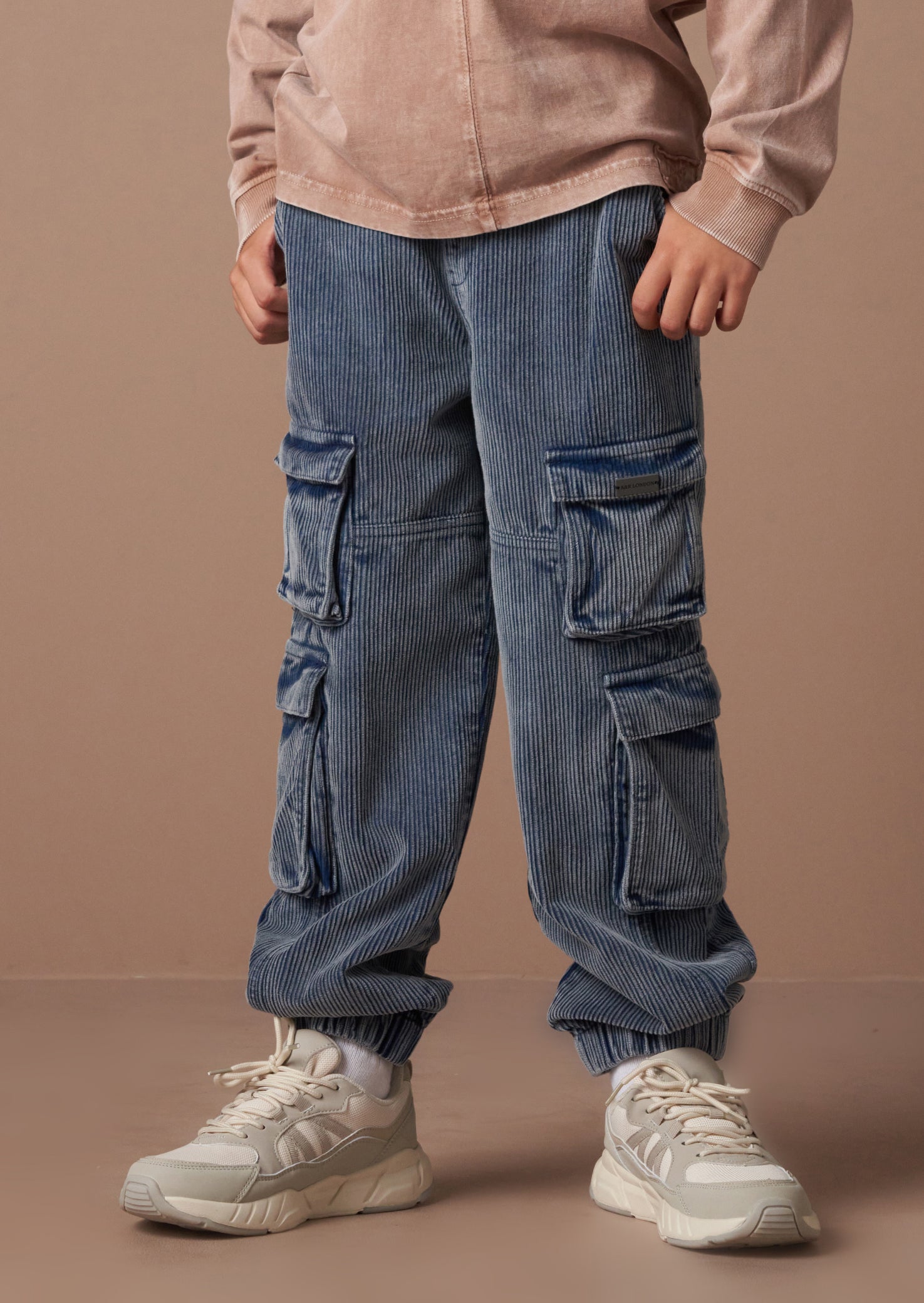 Joseph blaue gewaschene Kord-Skaterhose