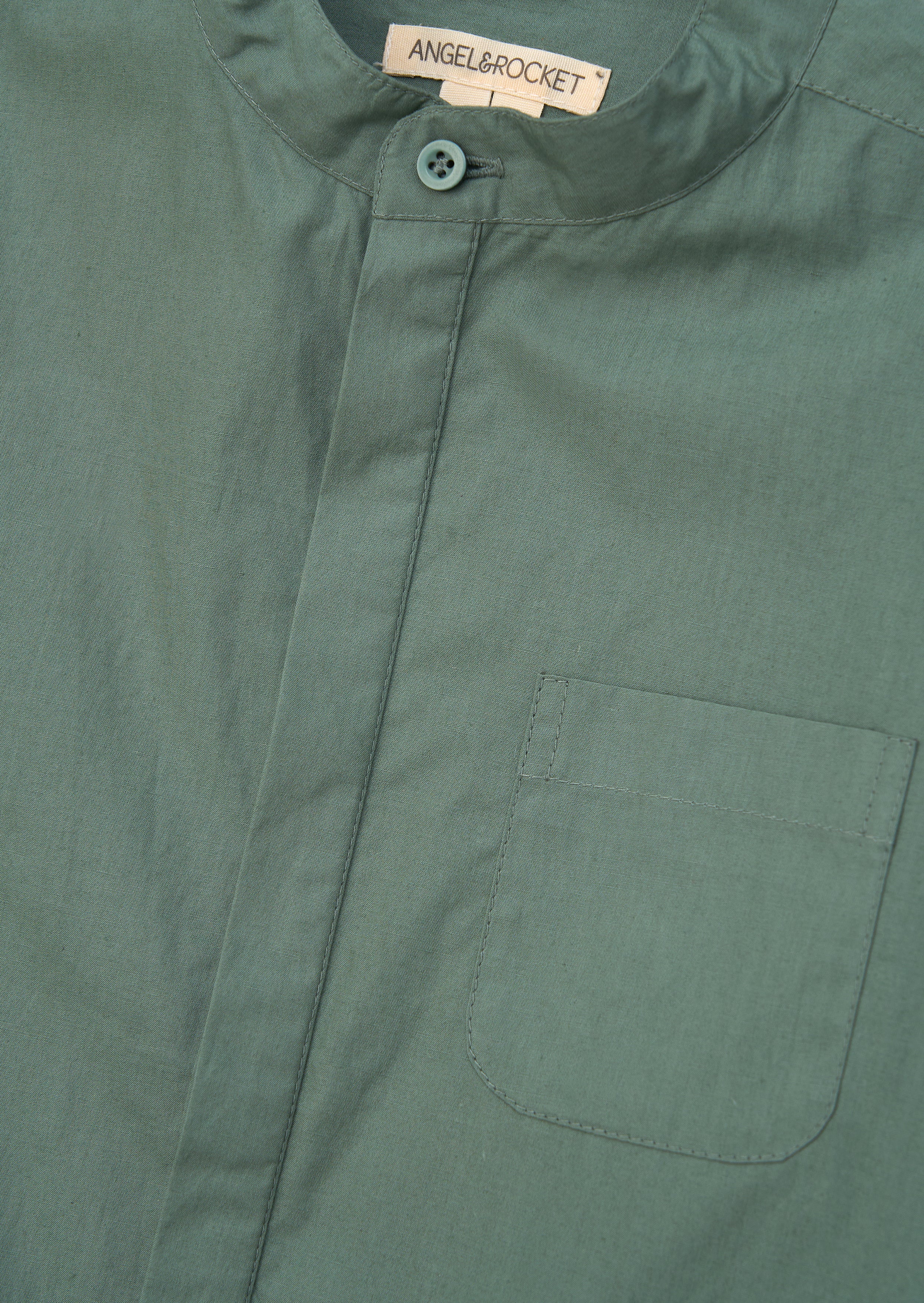 Chemise élégante Omar Green à col mandarin