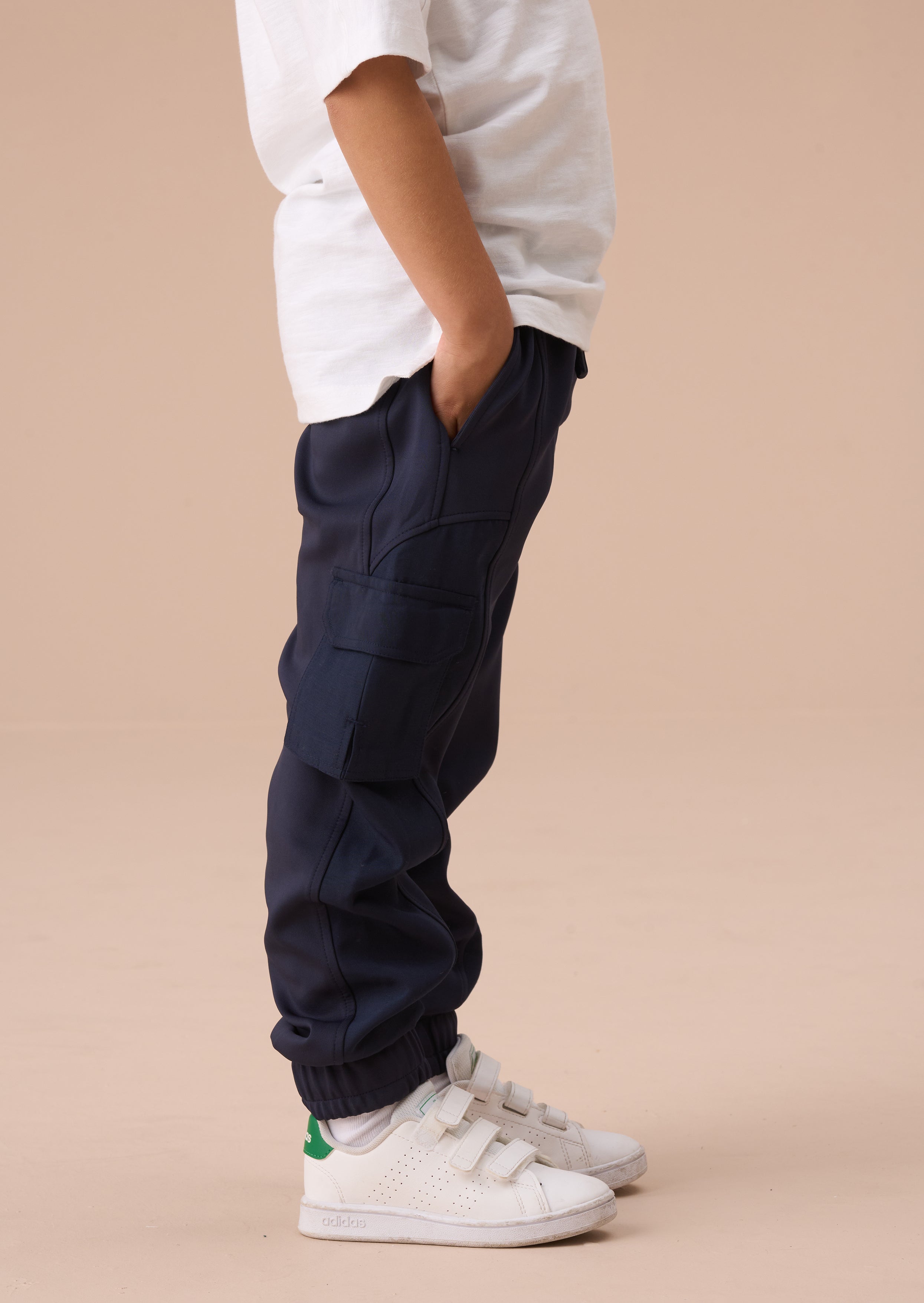 Pantalones Jogger de Tela Mixta con Paneles en Azul Marino Frank