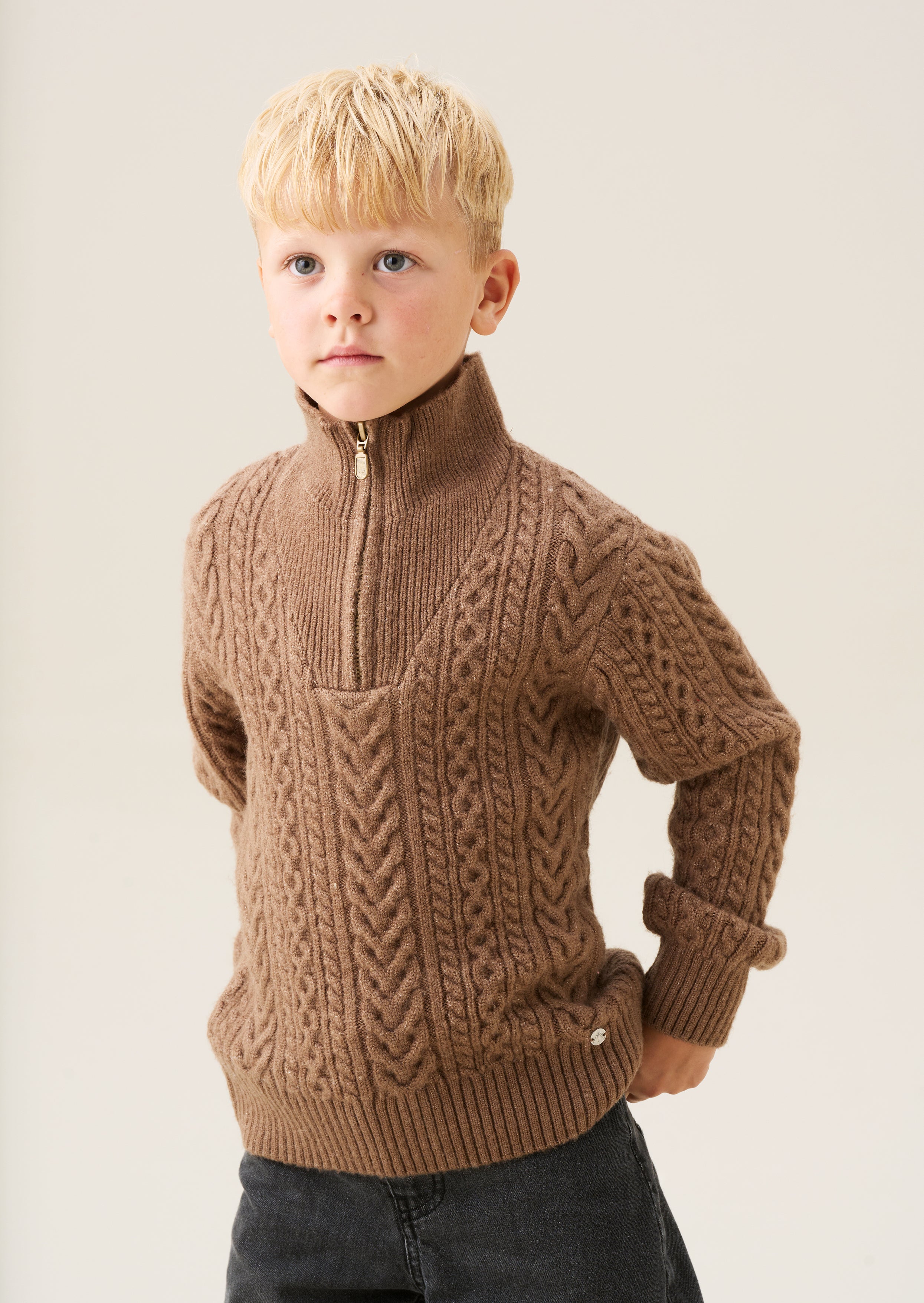 Pull à col zippé avec câble Colin