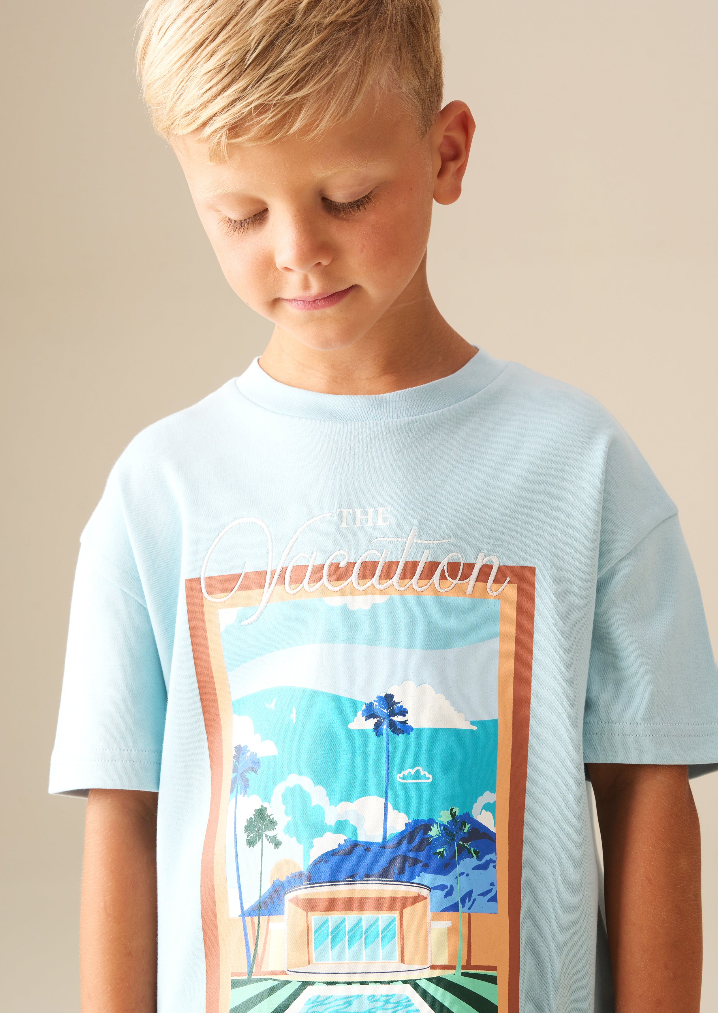 Camiseta con escena de postal Jay