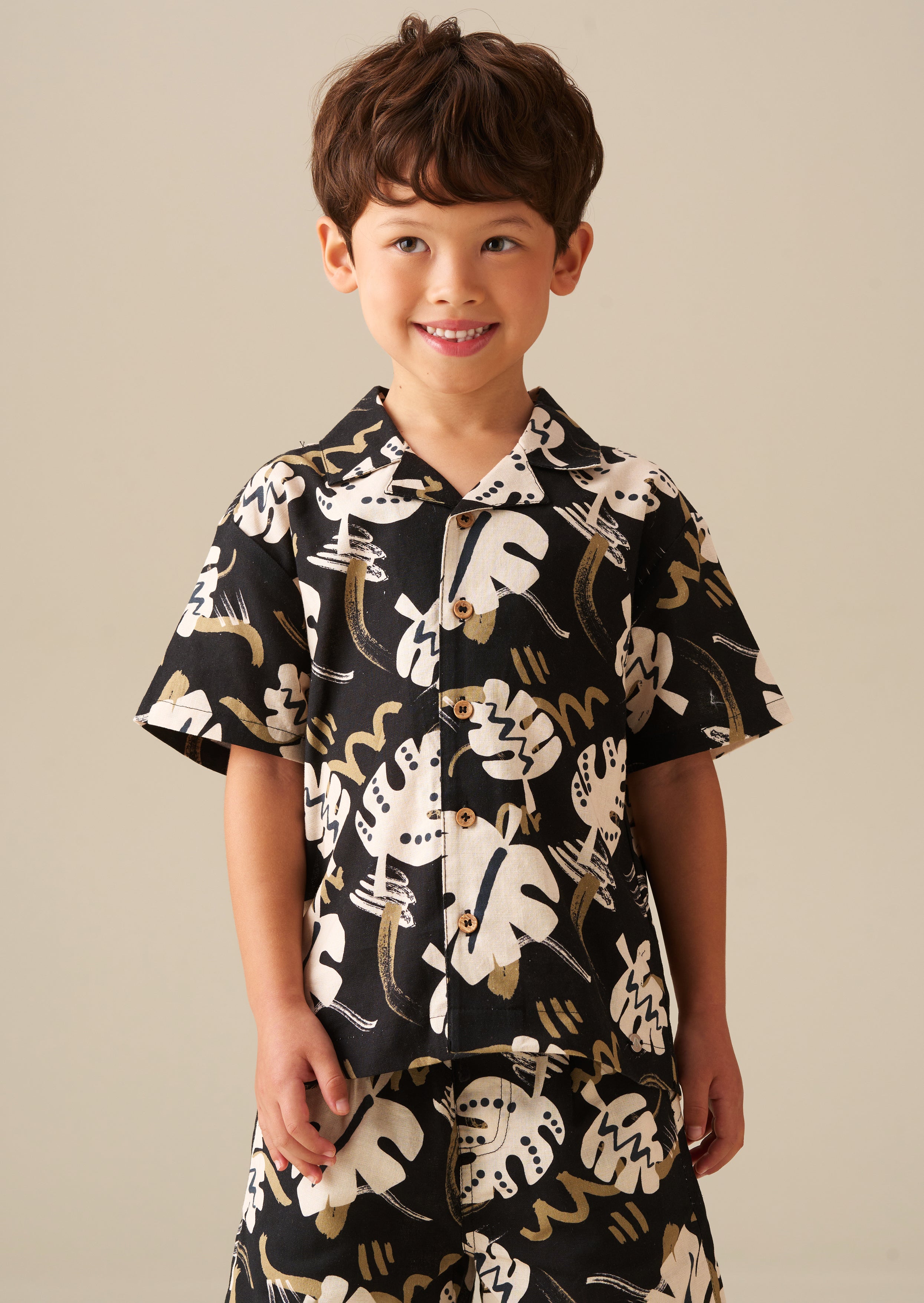 Koszula z fakturą i nadrukiem liści Finn