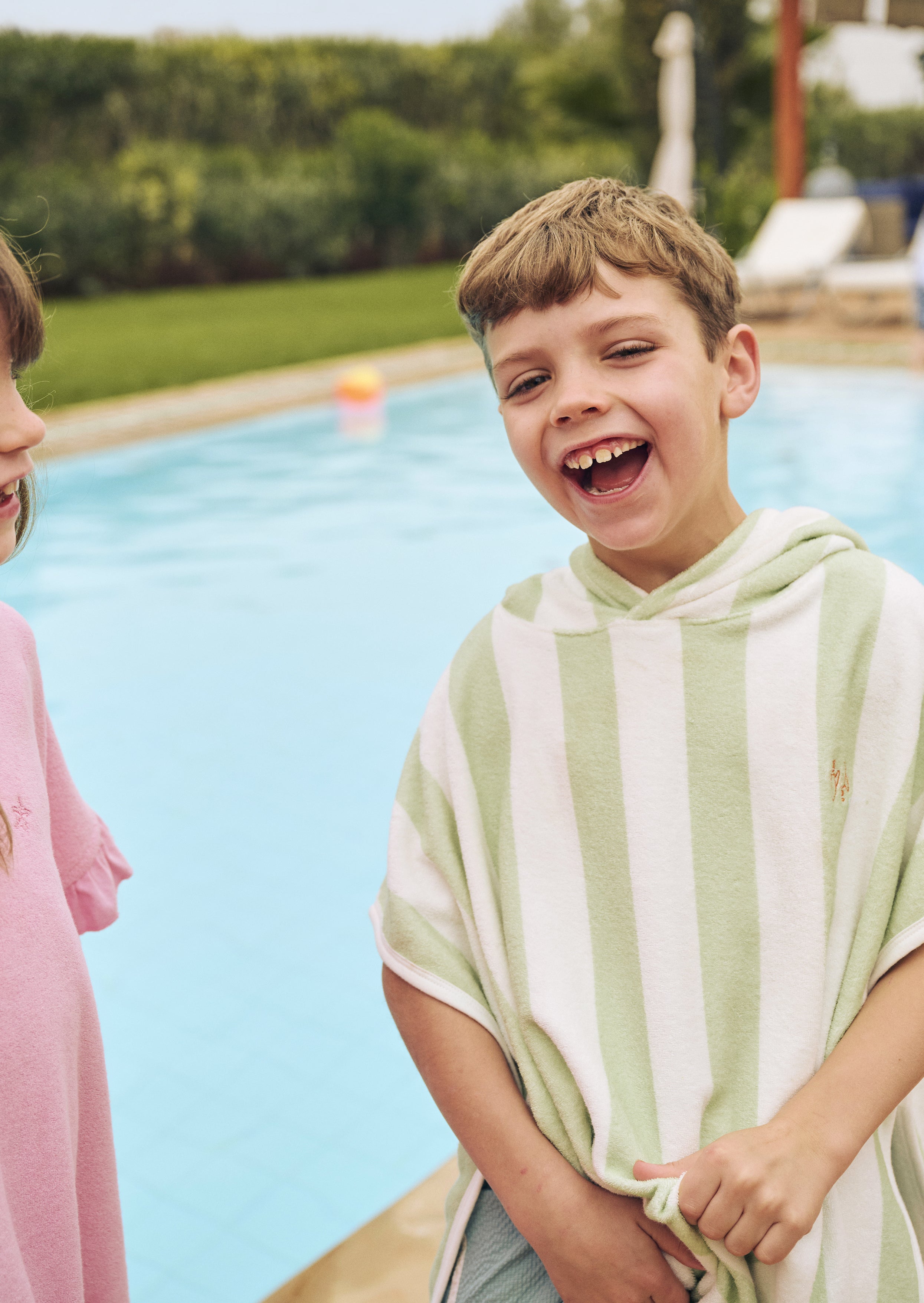 סוני סטרייפ פונצ'ו מגבת