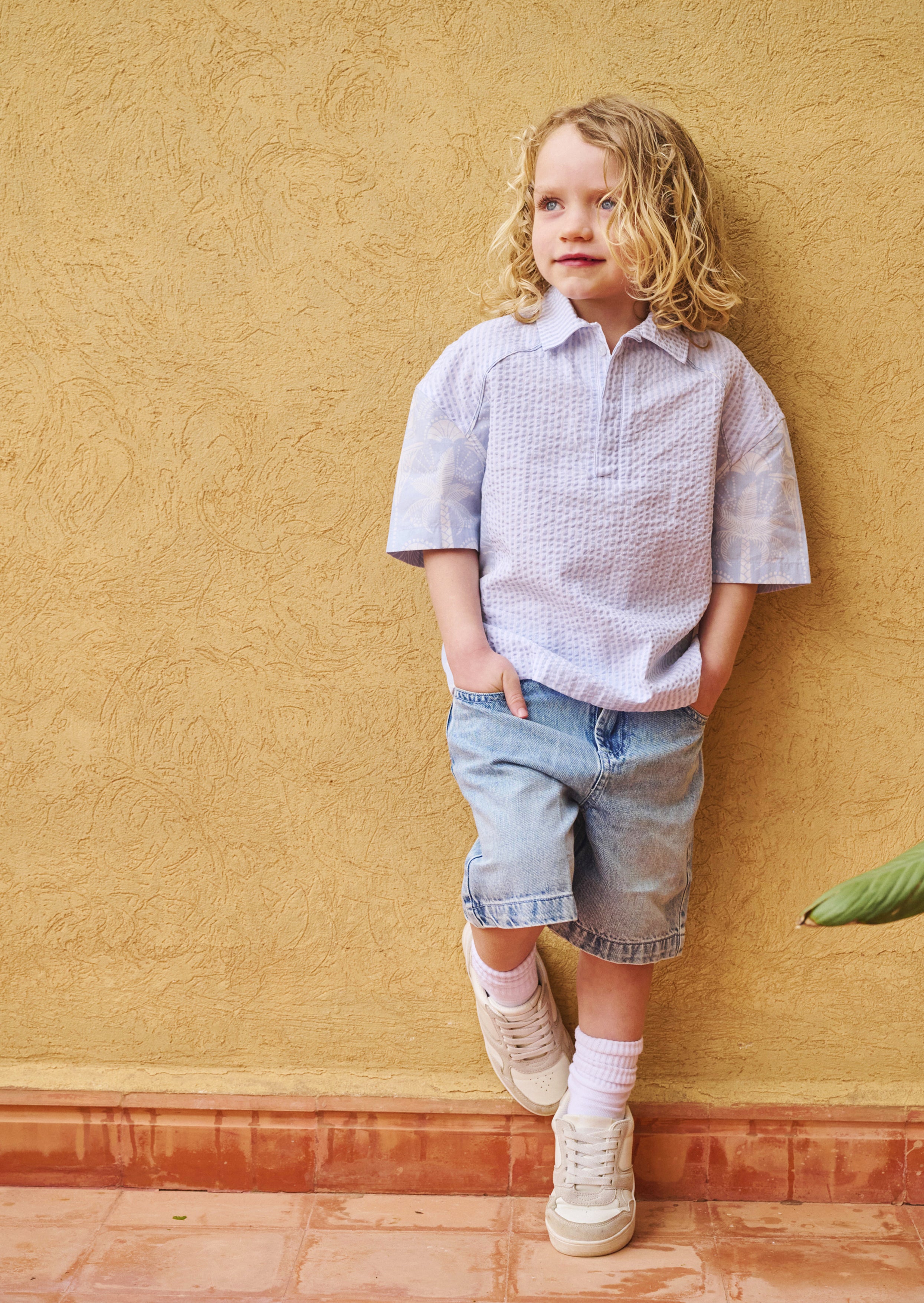 חולצת פסים עם הדפס דקל של ריגן, תפירה וחתיכה