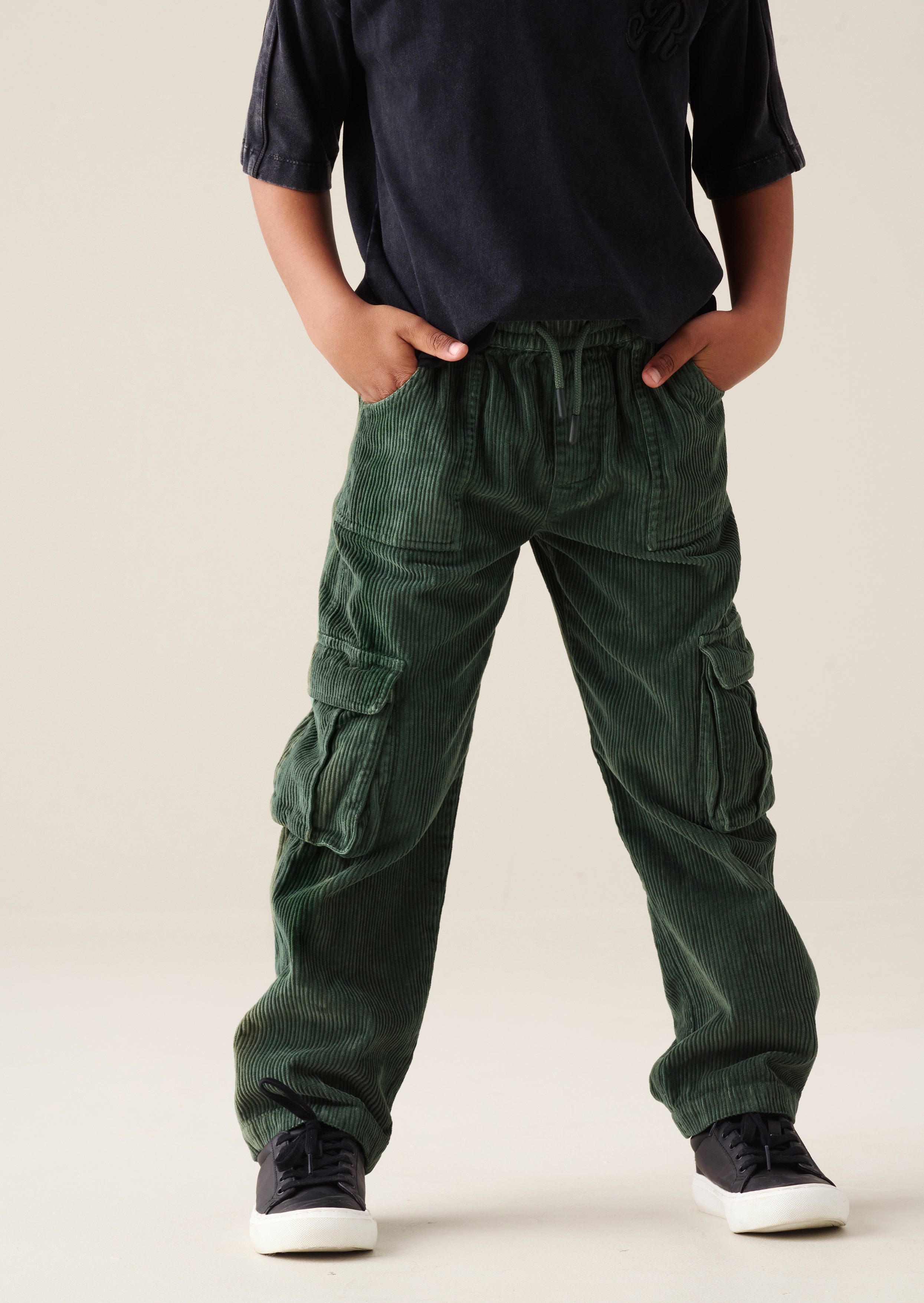 Luke gewaschene Cordhose mit weitem Bein und Jogger-Stil