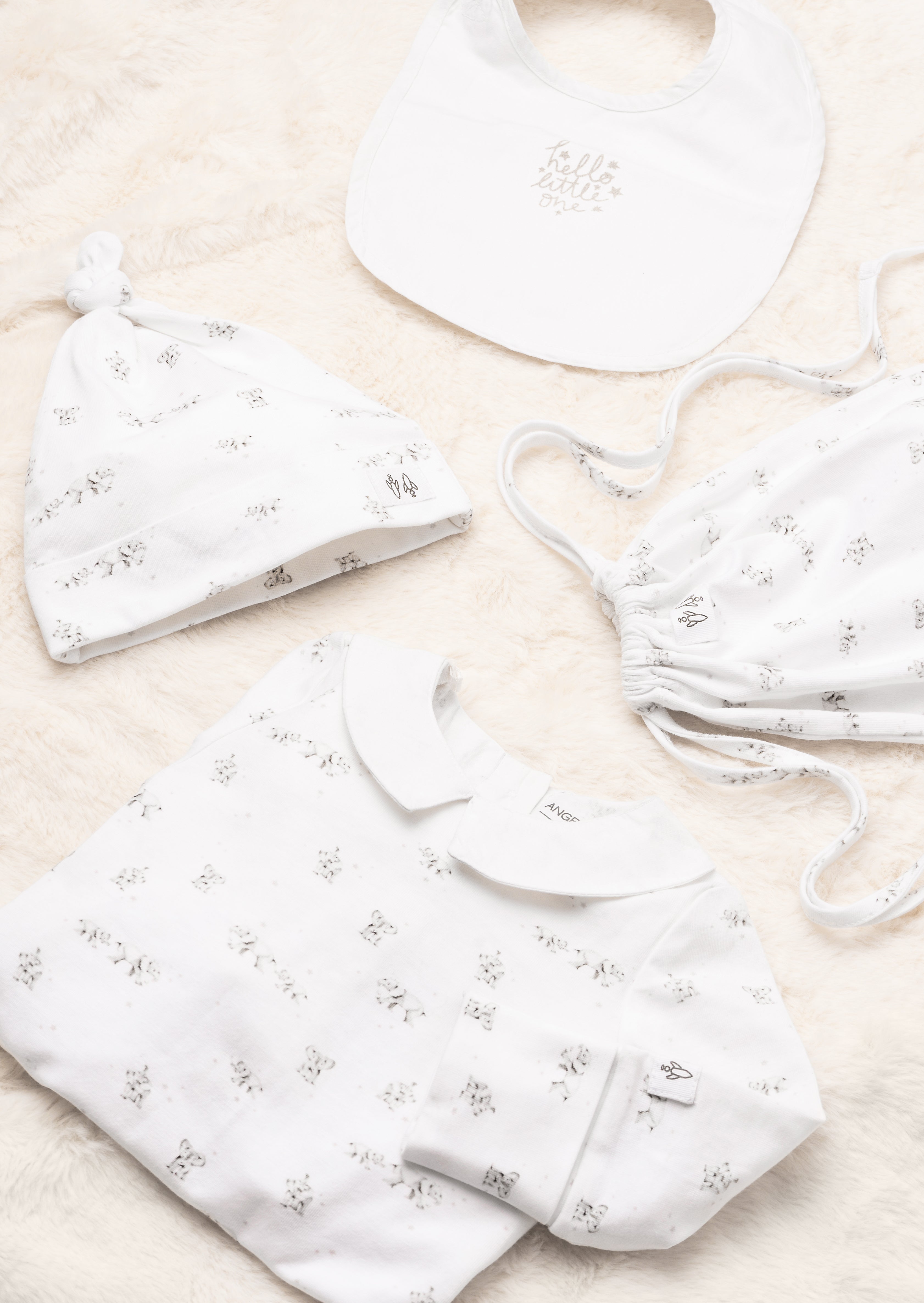 Conjunto de pijama para bebé Bodie White de algodón orgánico
