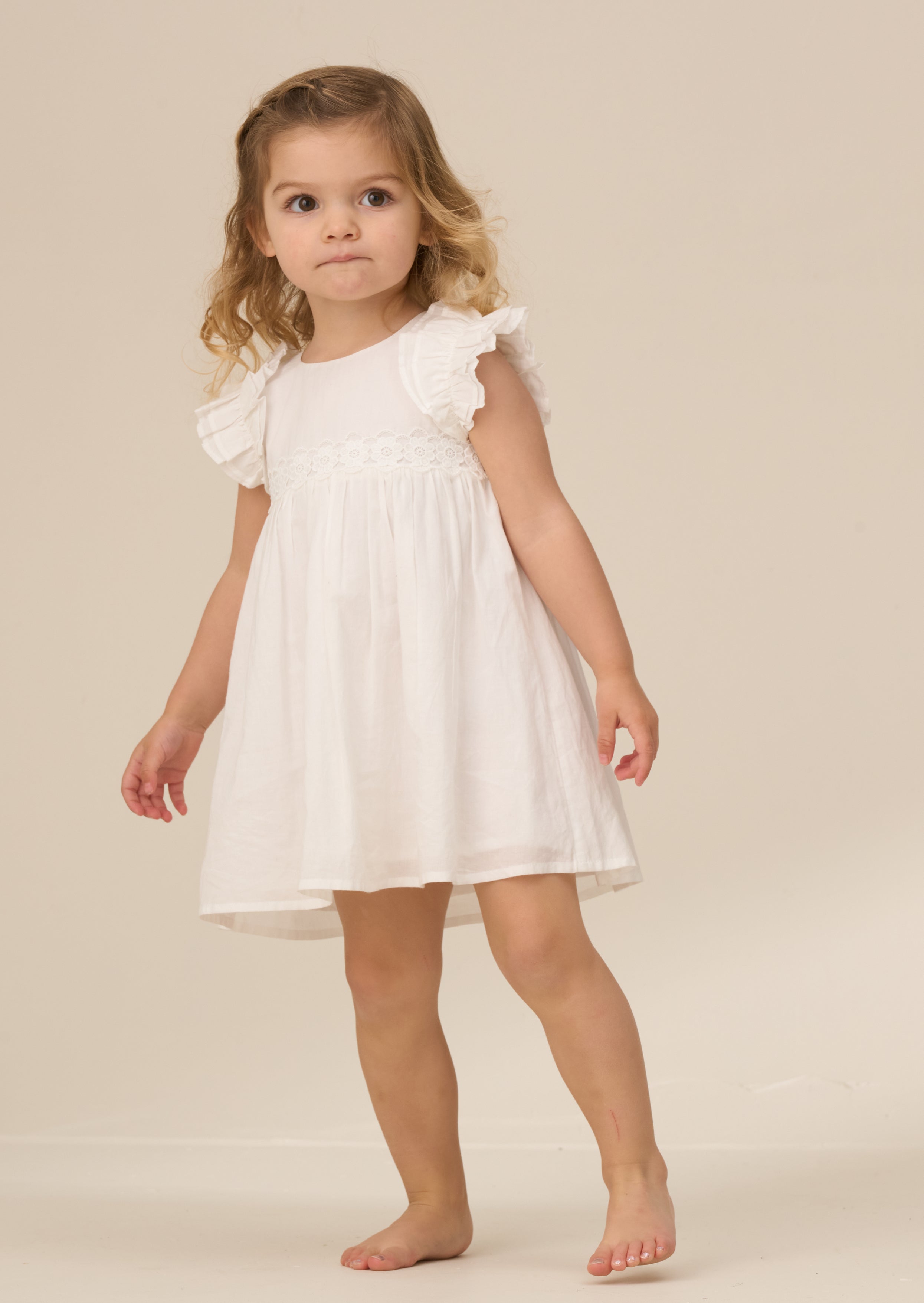 Robe taille Liberty blanche à fleurs