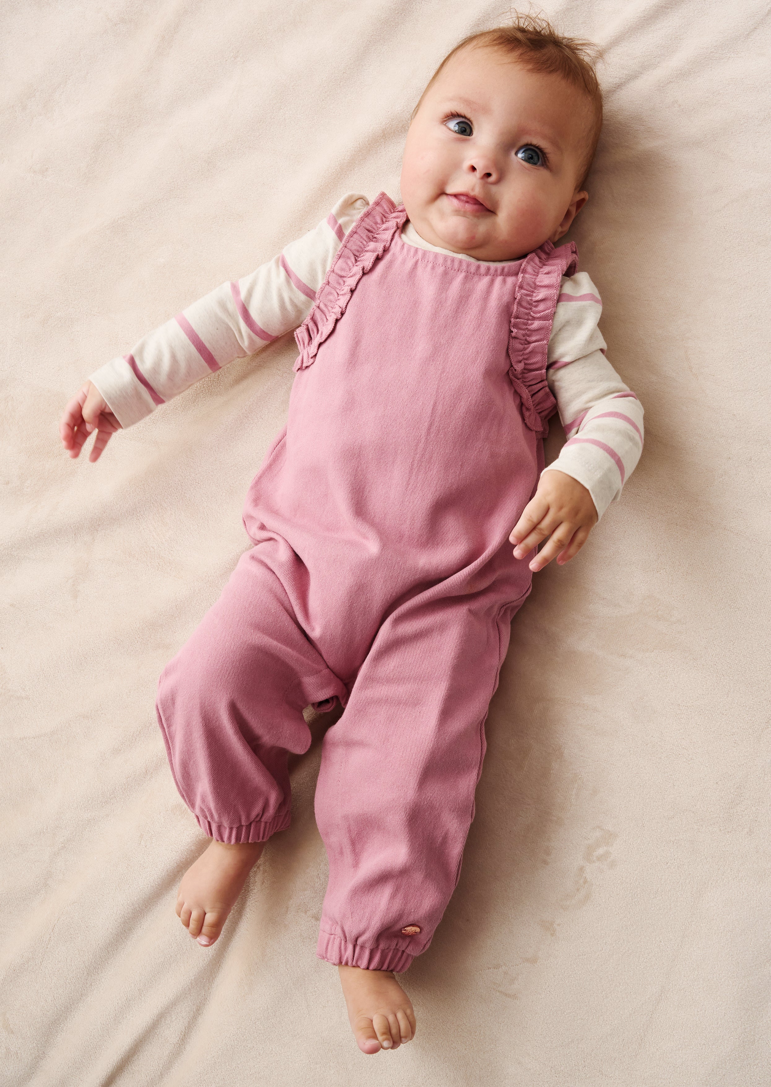 Salopette Mila con spalline arricciate e body stampato